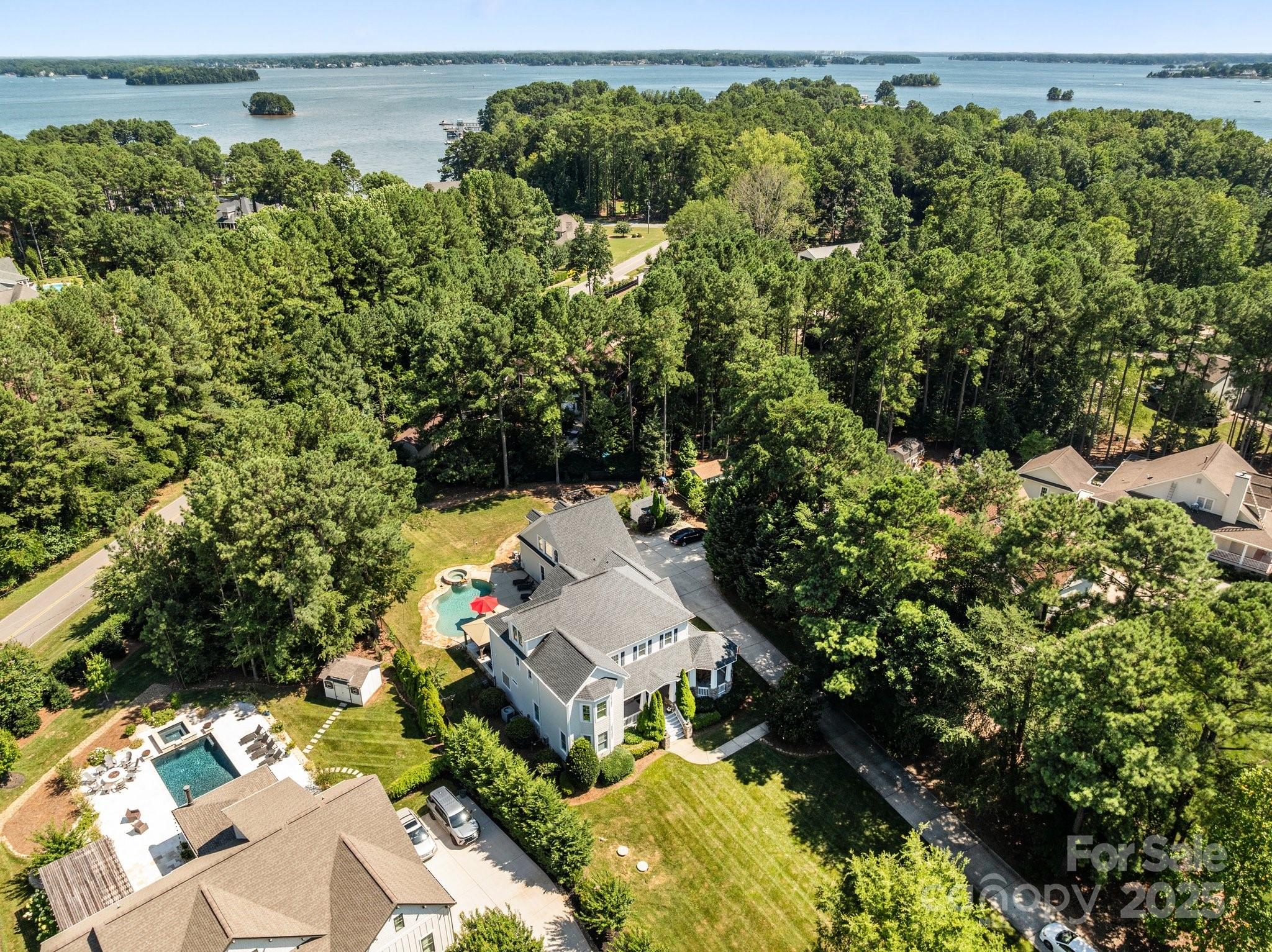 Craftsman Point - Residential