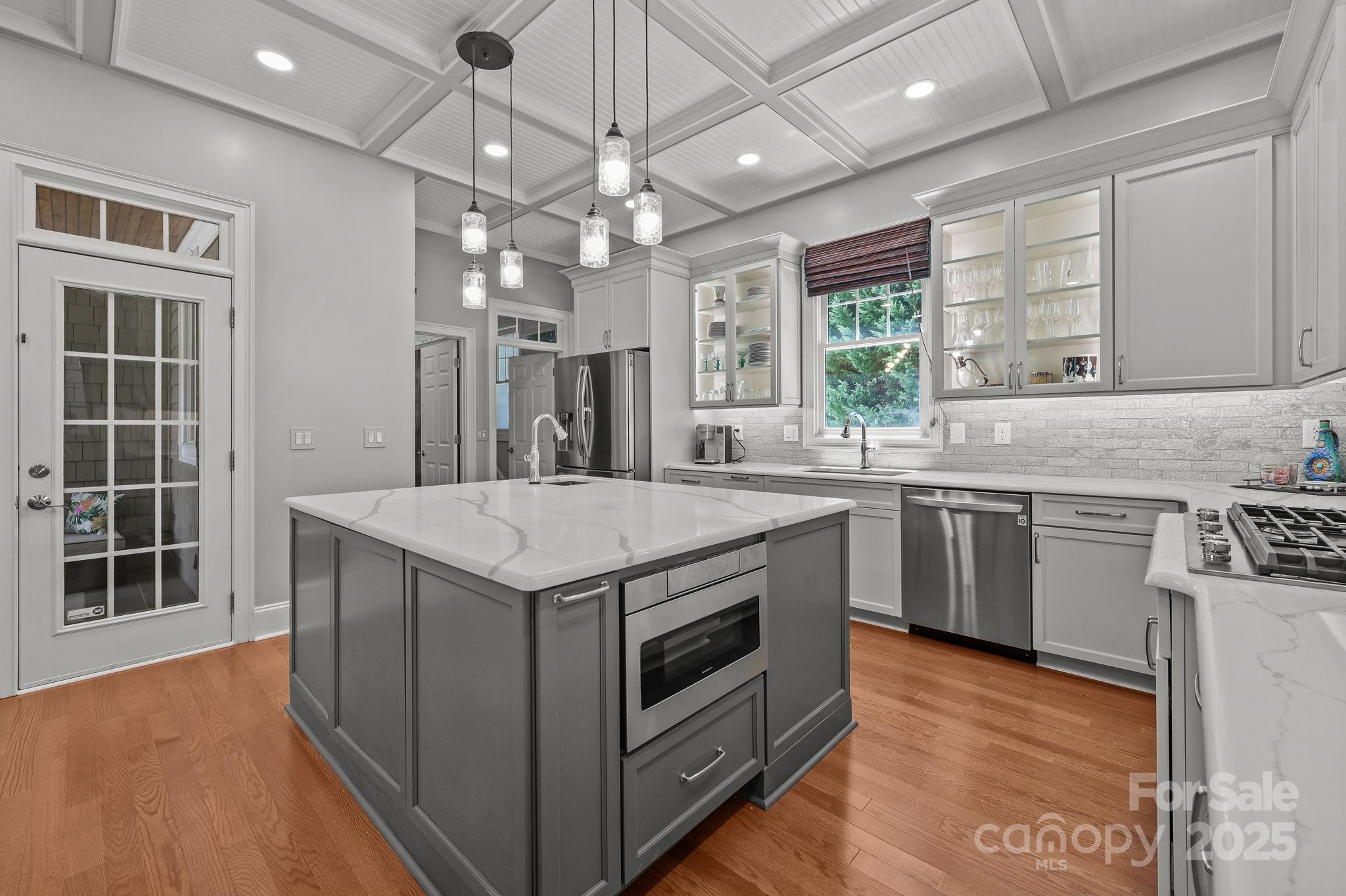 Craftsman Point - Residential