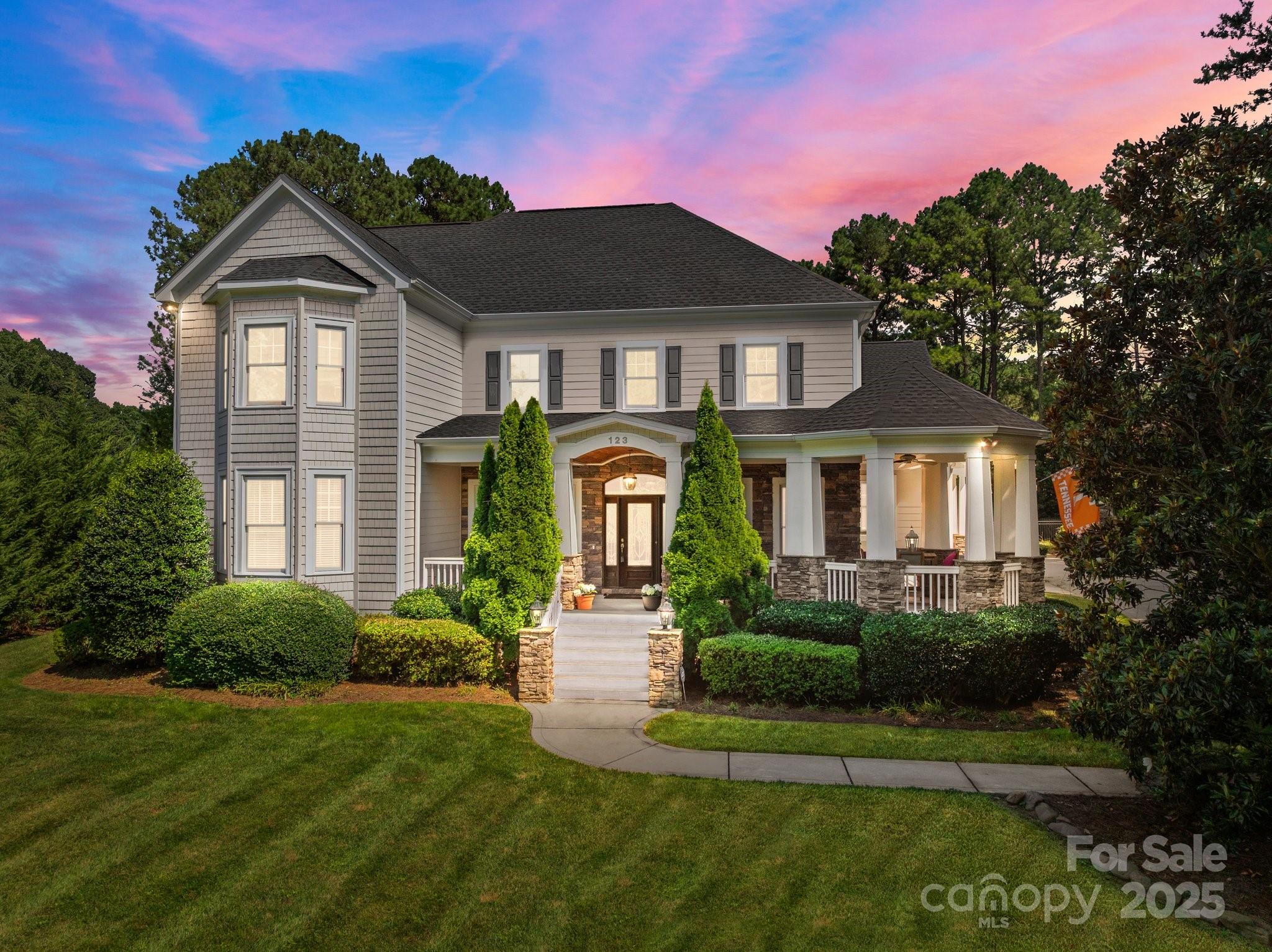 Craftsman Point - Residential