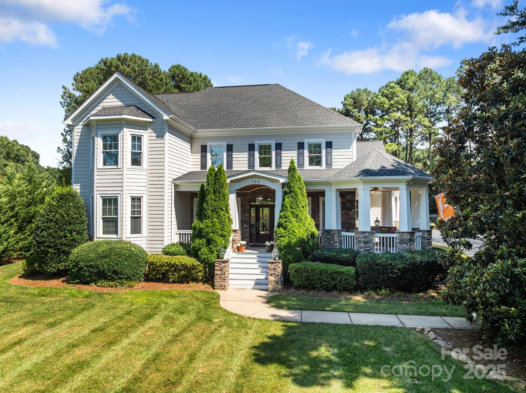 Craftsman Point - Residential