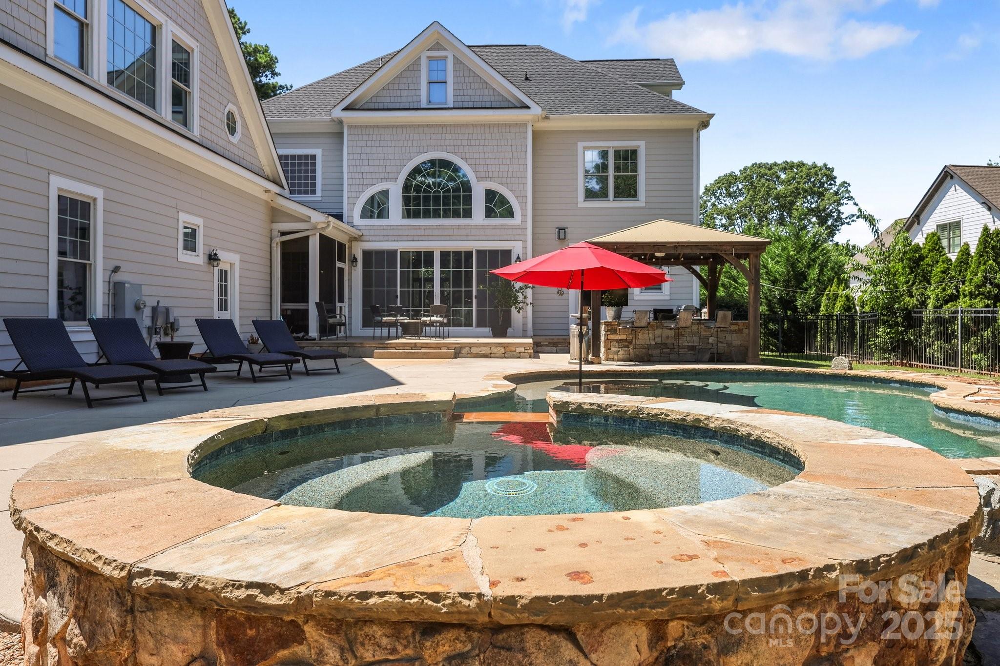 Craftsman Point - Residential