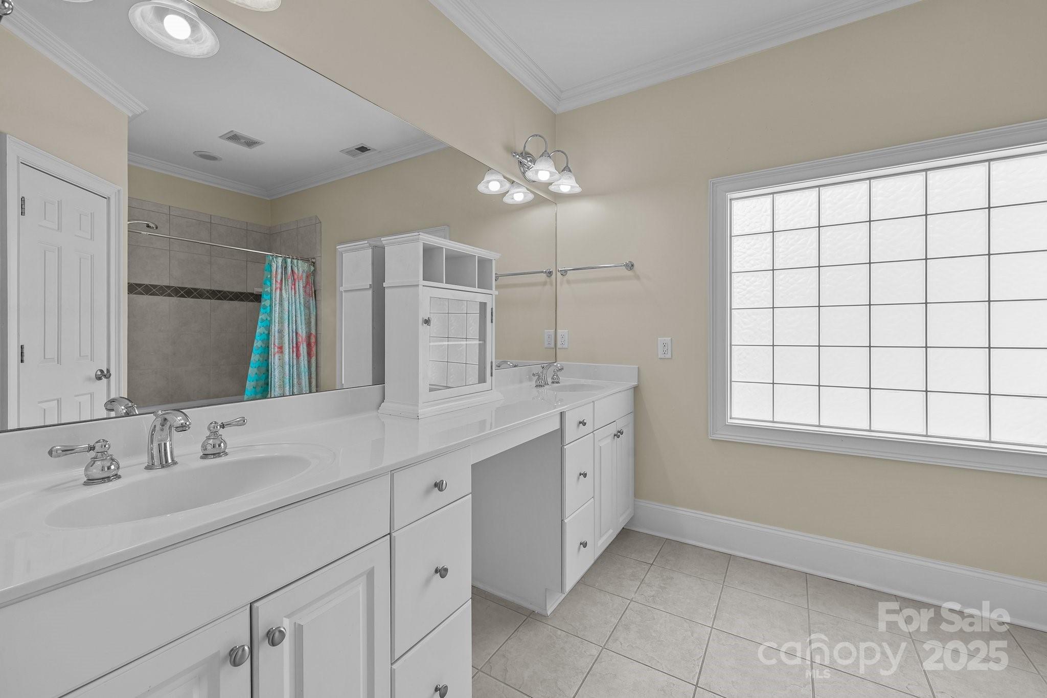 Craftsman Point - Residential