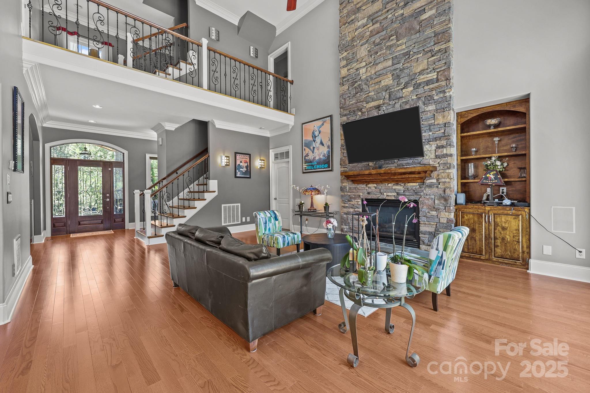 Craftsman Point - Residential