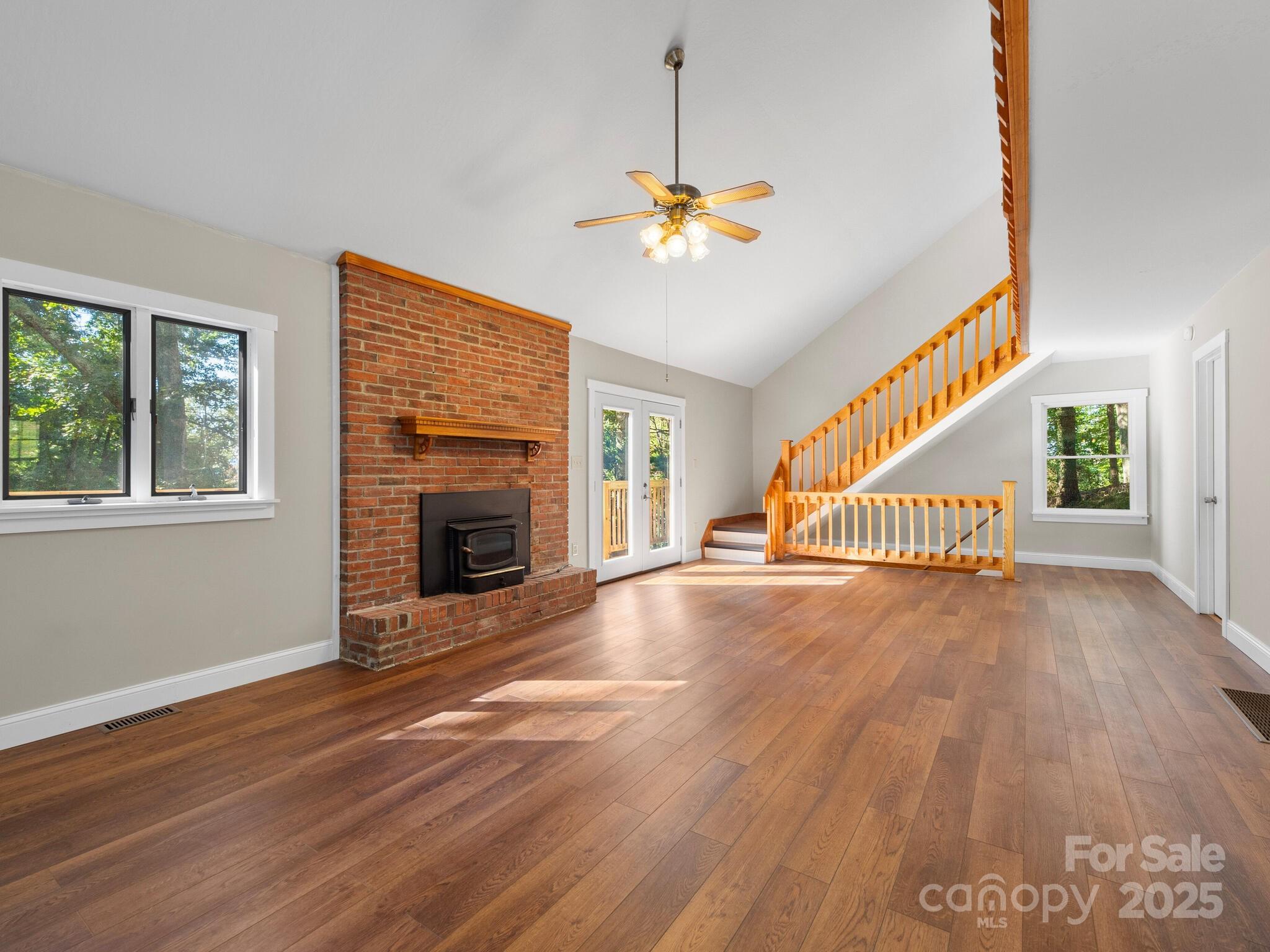 Jays Mountain - Residential