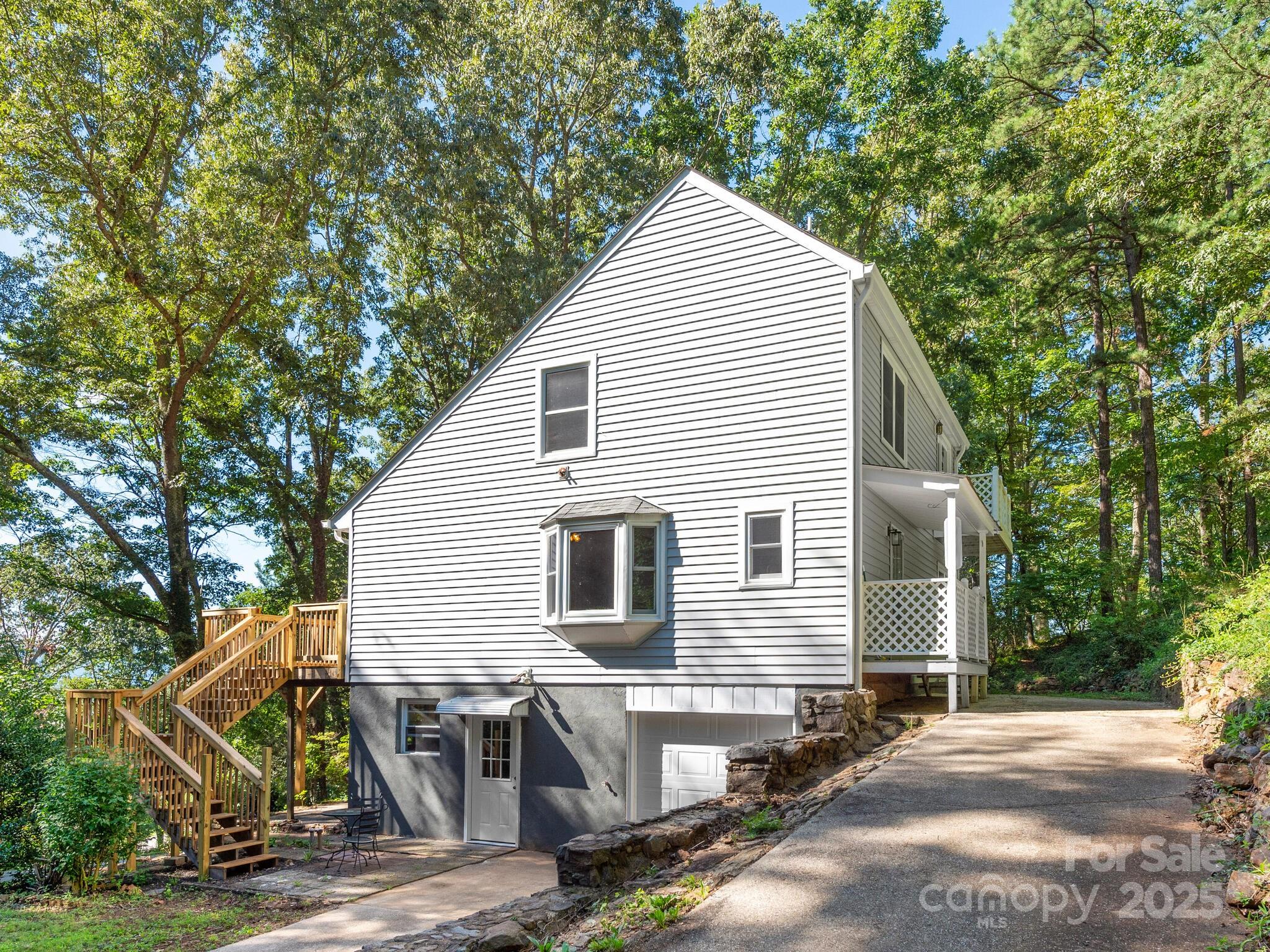 3 Crabapple Lane