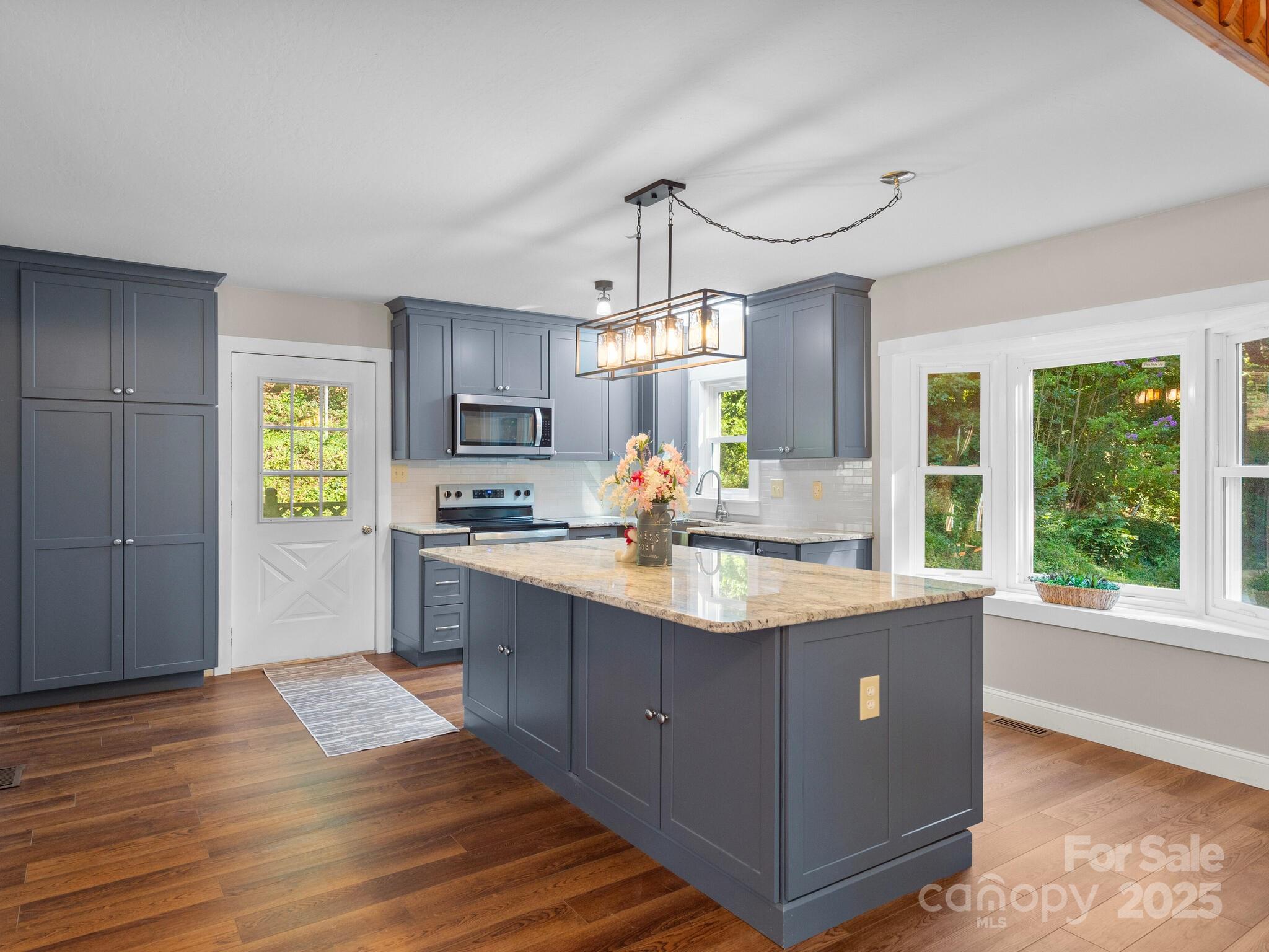 Jays Mountain - Residential