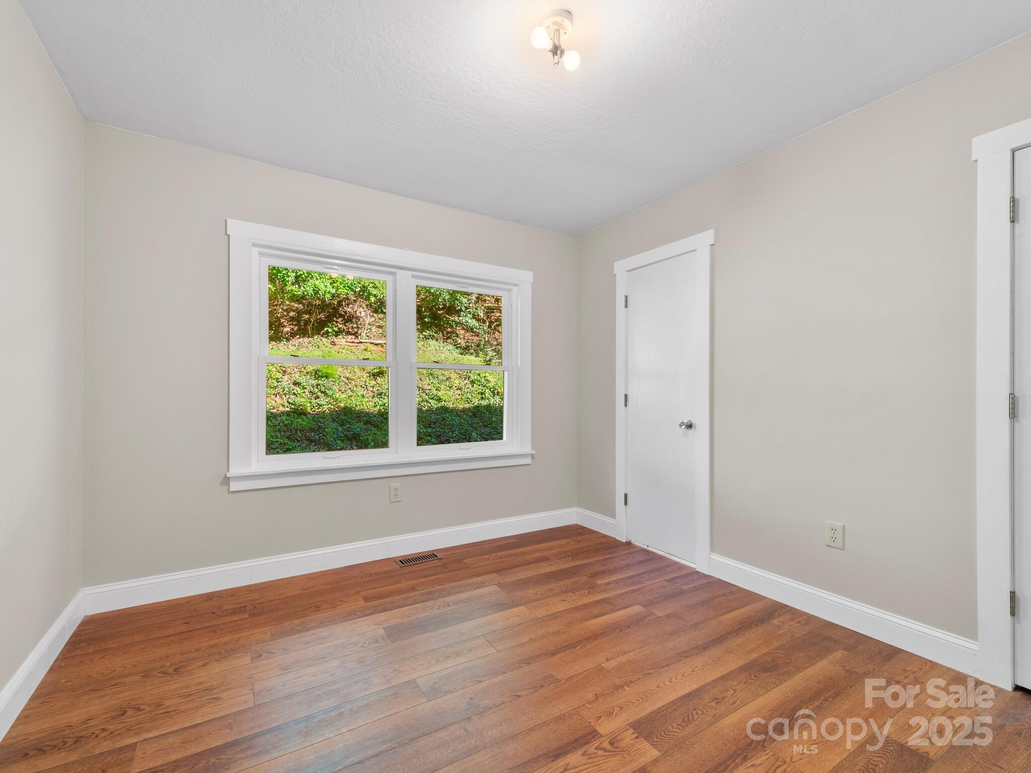 Jays Mountain - Residential
