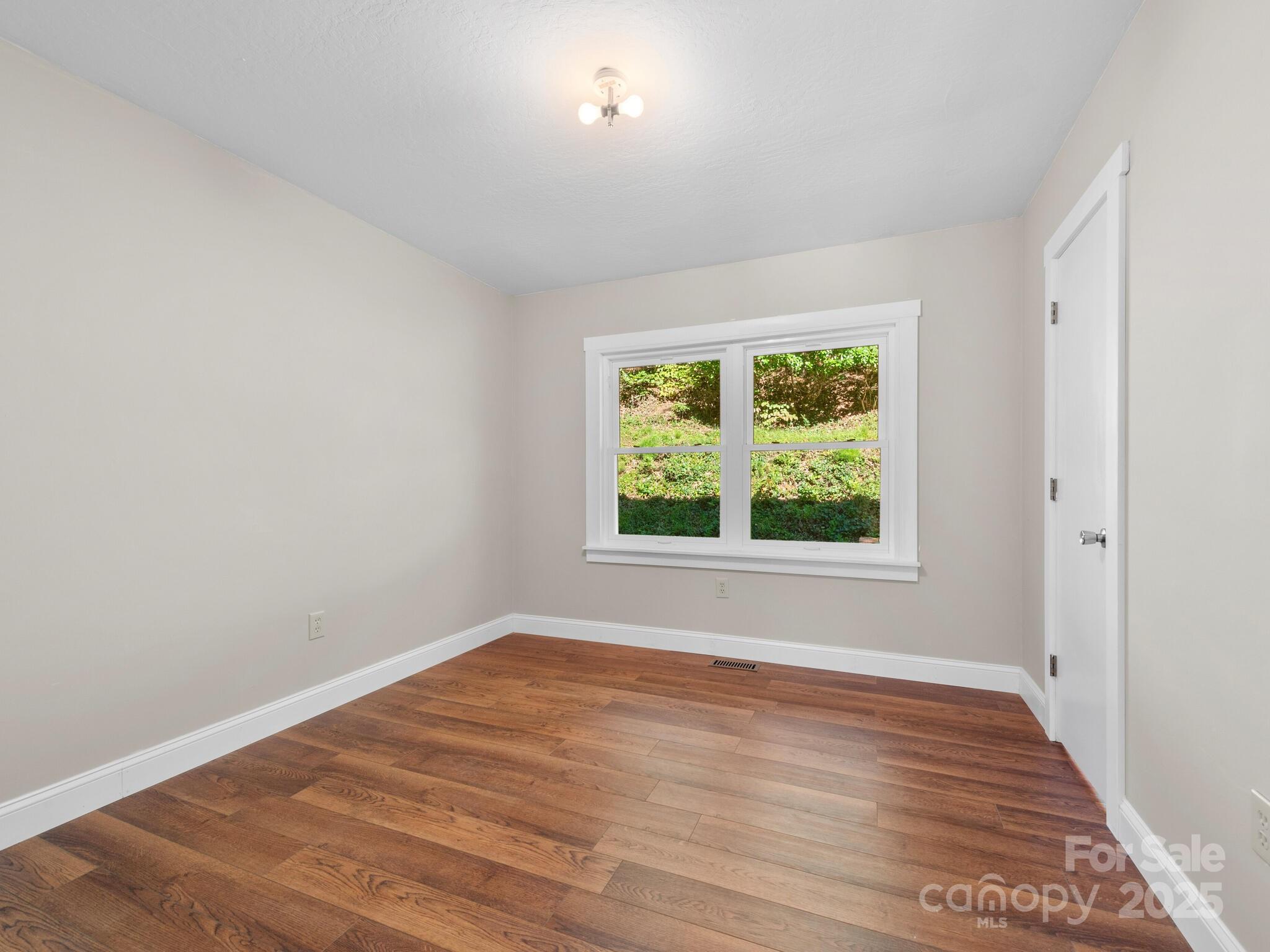 Jays Mountain - Residential