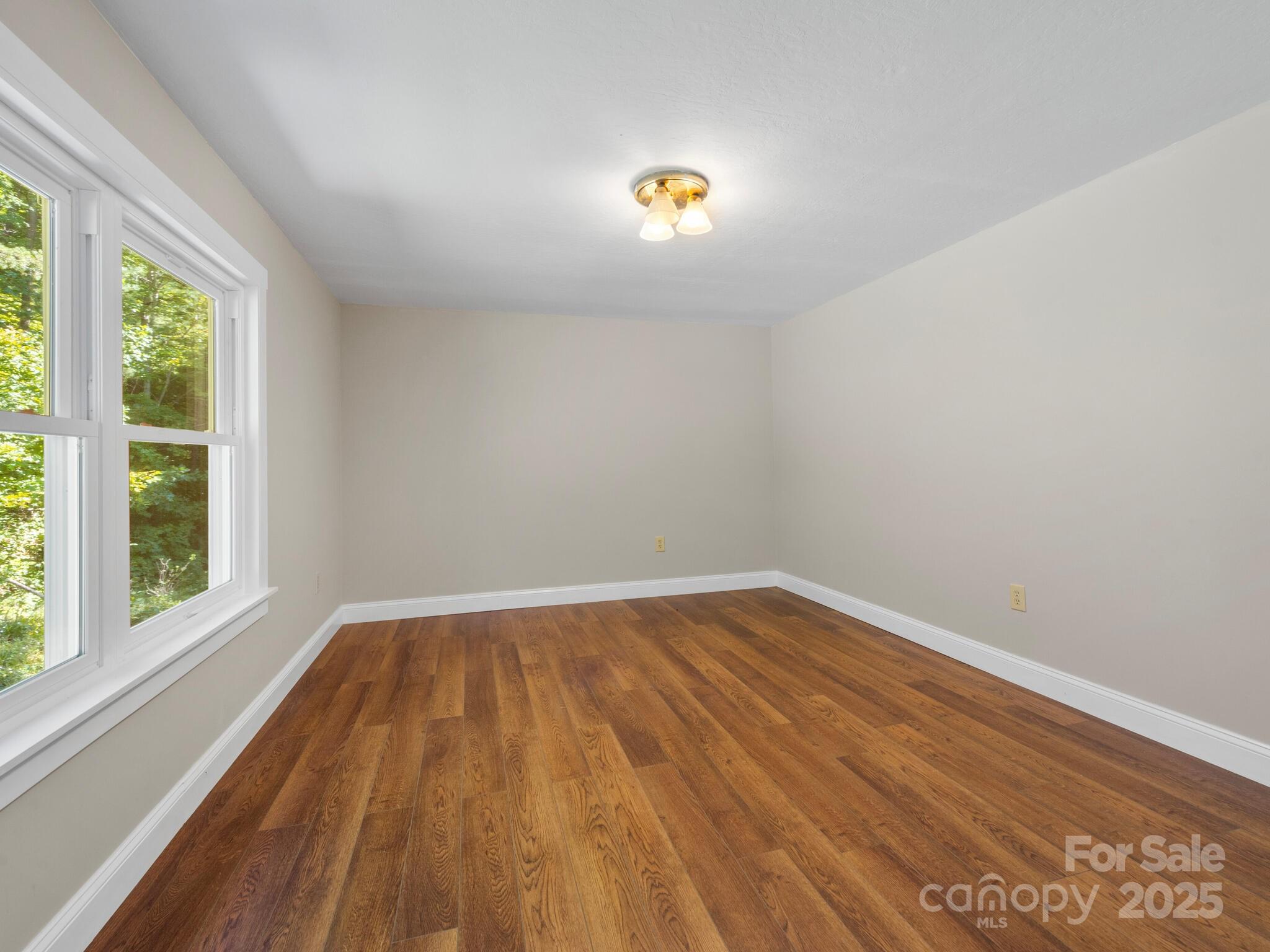 Jays Mountain - Residential