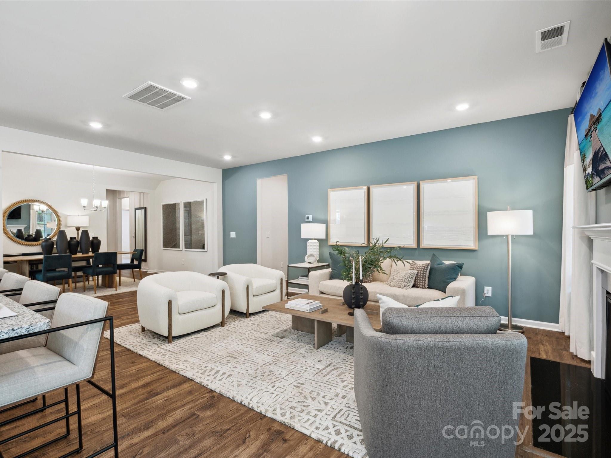 1056 Mapletree Lane
