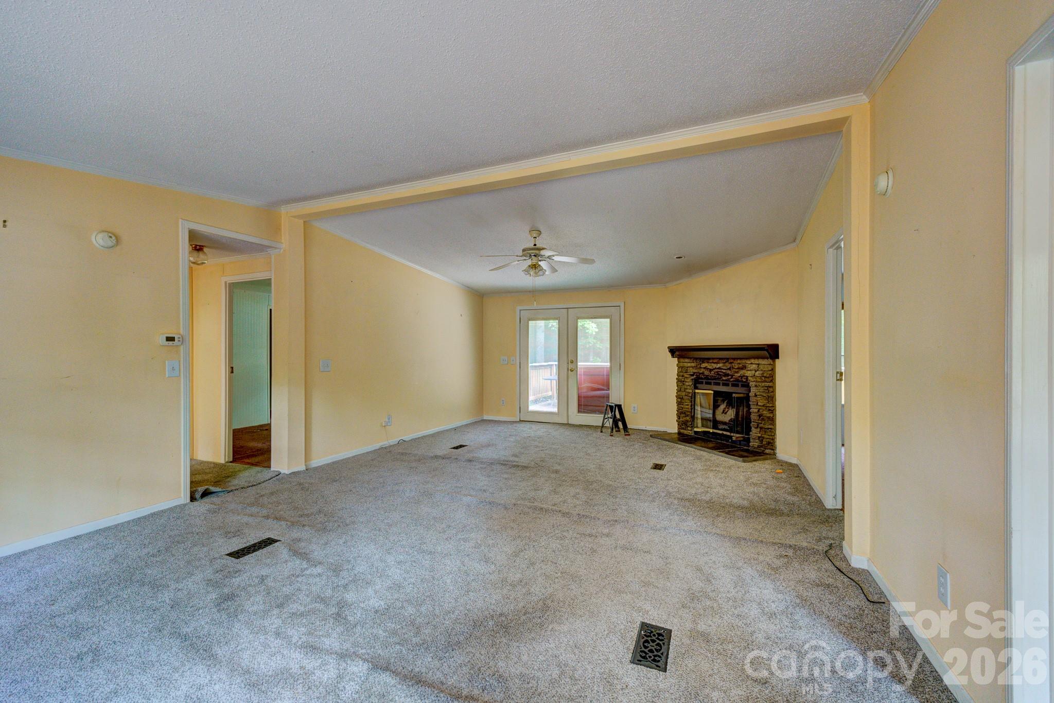 1290 Forest Ridge Drive