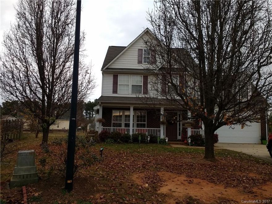 Super Cute Cul-De-Sac home In Brewington Park on .53 acres!  This home features large master bedroom, master bathroom with garden tub, separate shower, dual vanity sinks and walk in closet, gas fireplace in large family room,  2 car garage and more.  Check it out today!