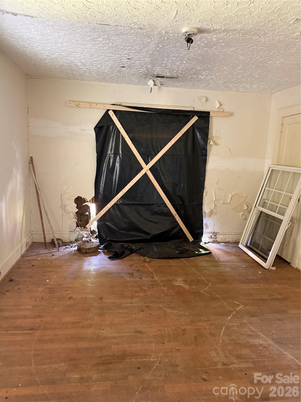 310 Sells Road