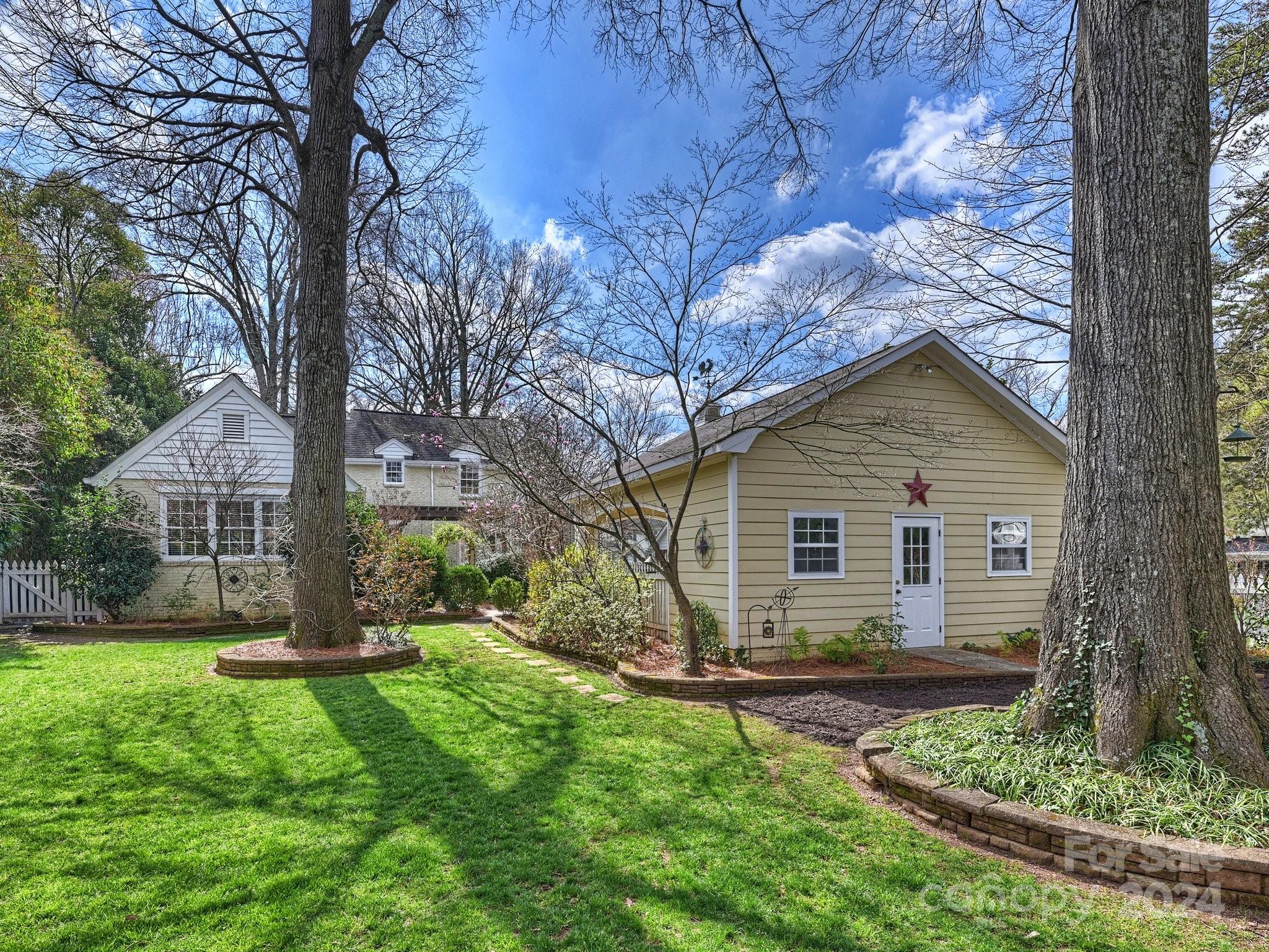 Myers Park - Residential