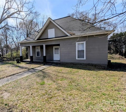 505 N Flint Street Lincolnton NC 28092