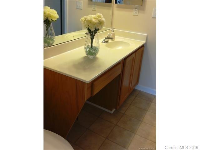 Holly Ridge - Residential