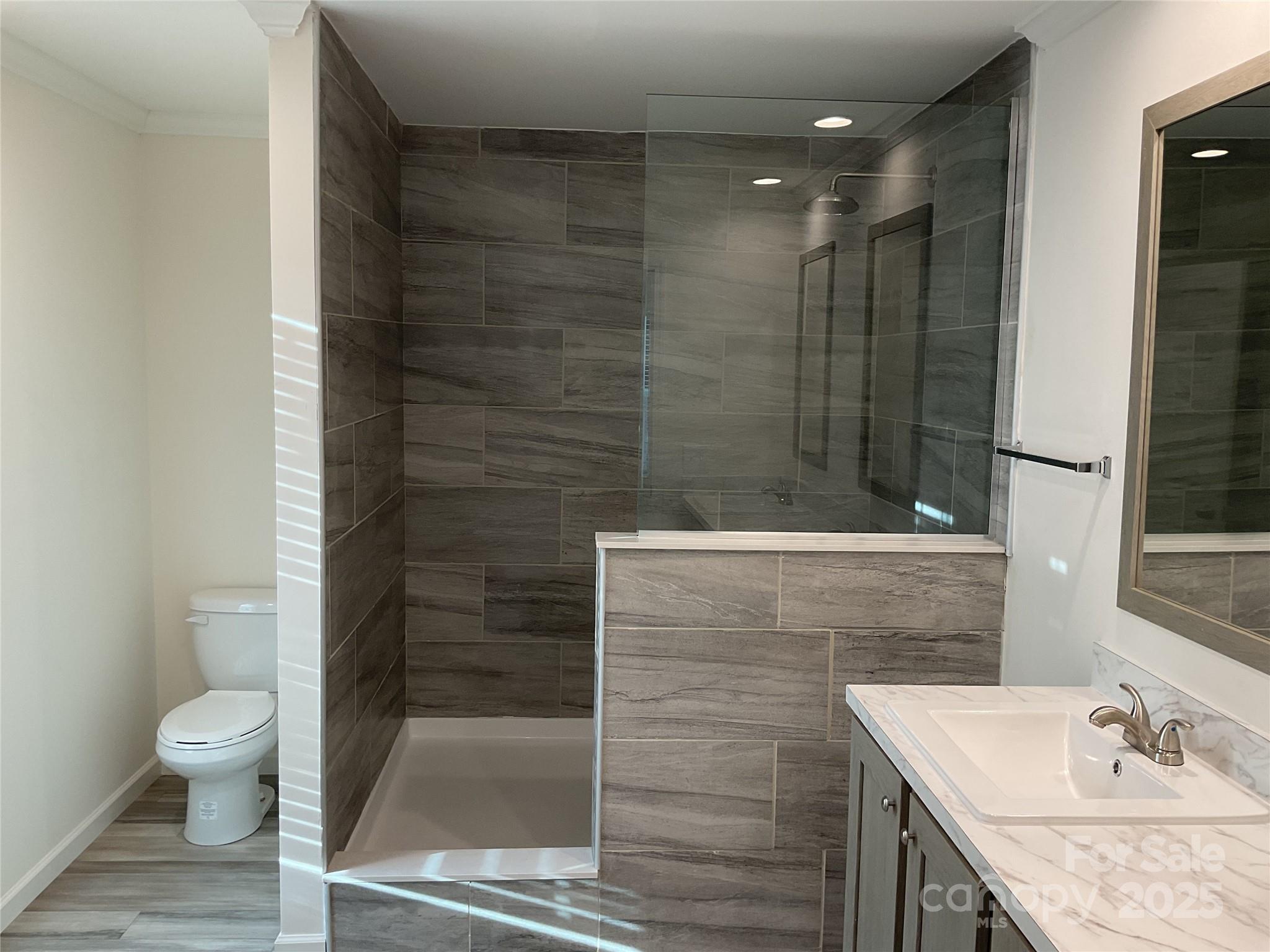 Stones Edge - Residential