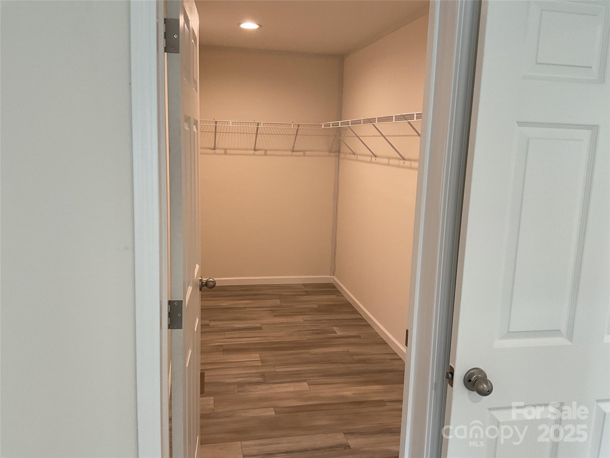 Stones Edge - Residential