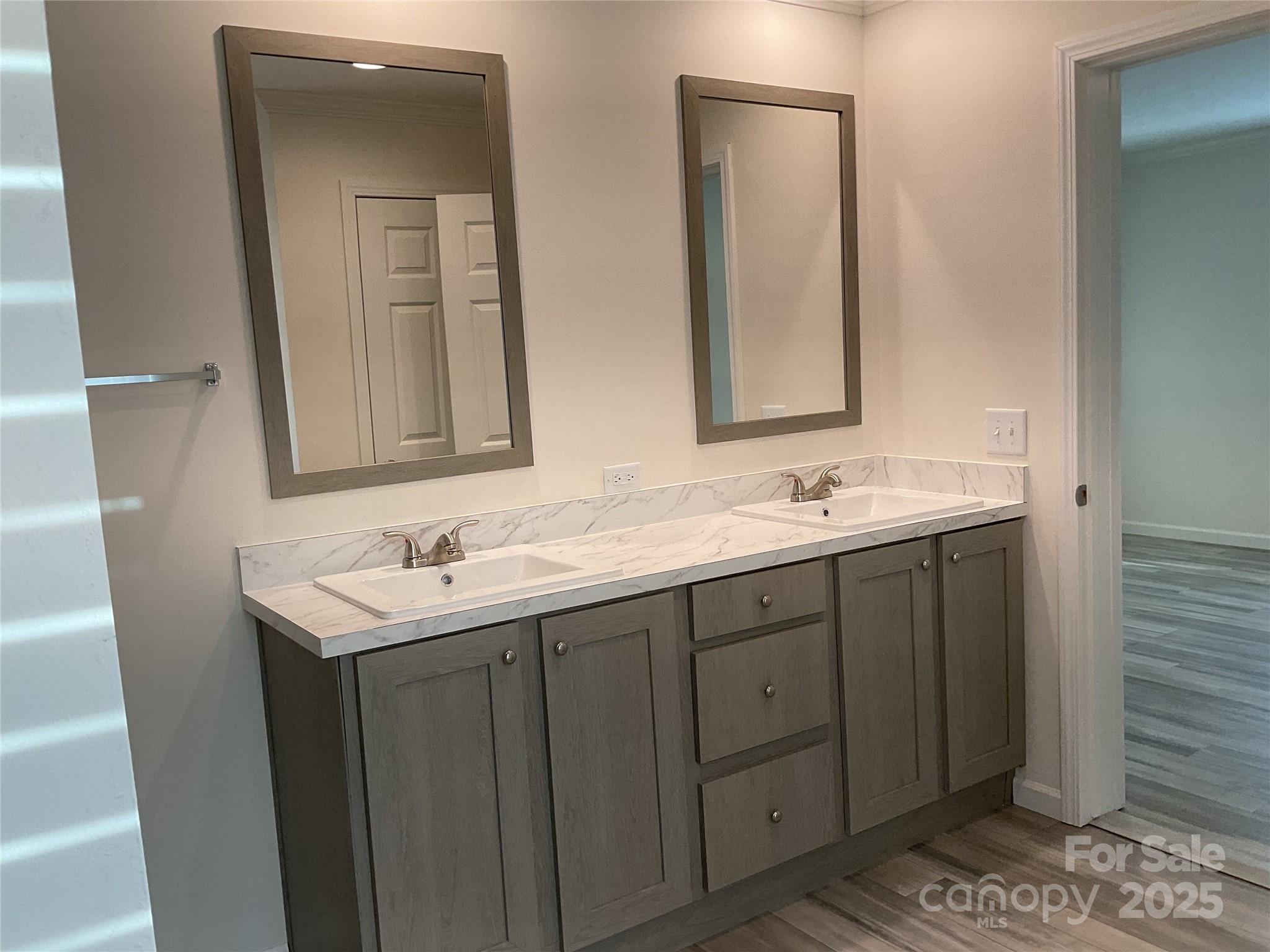 Stones Edge - Residential