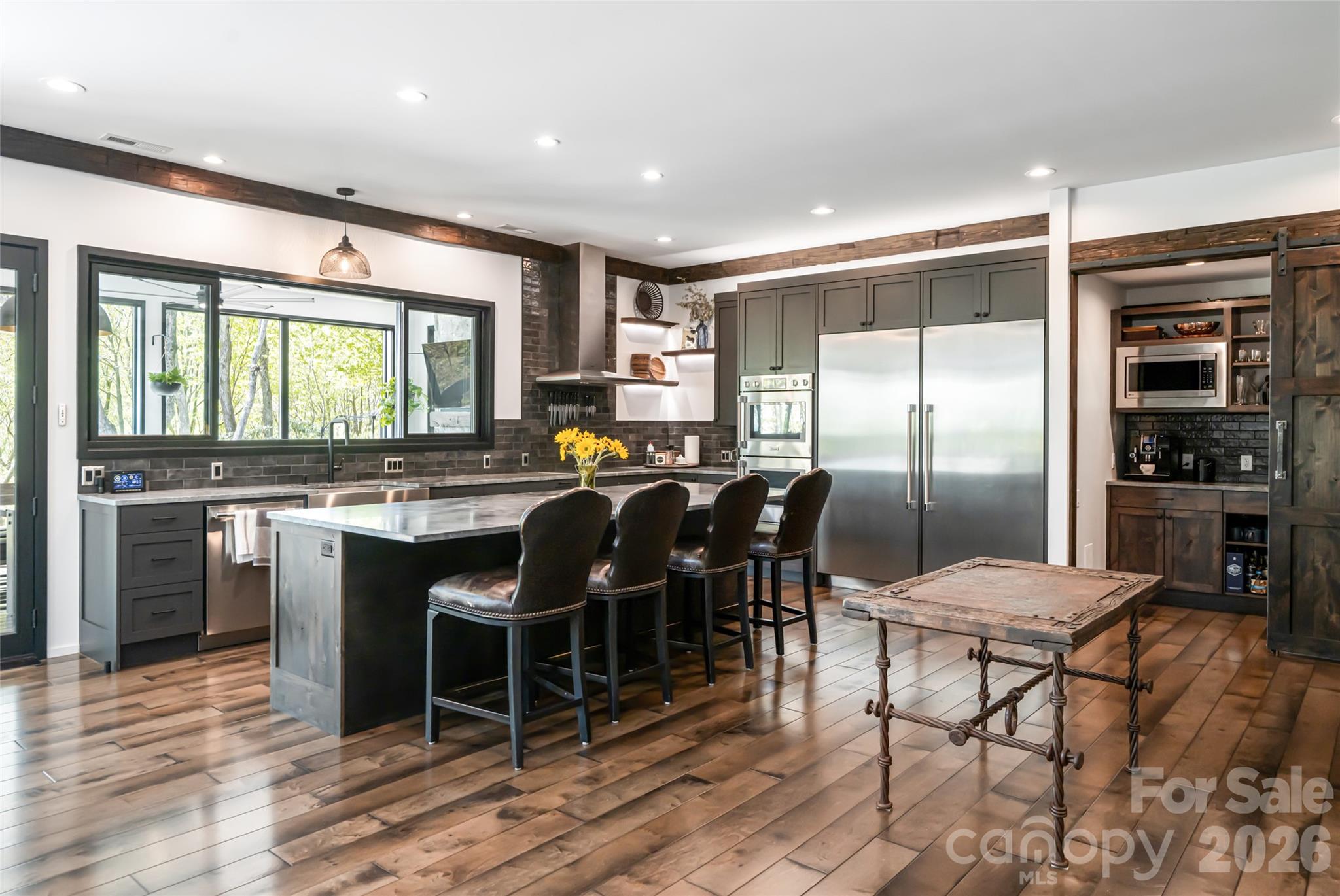 Couch Mountain - Residential