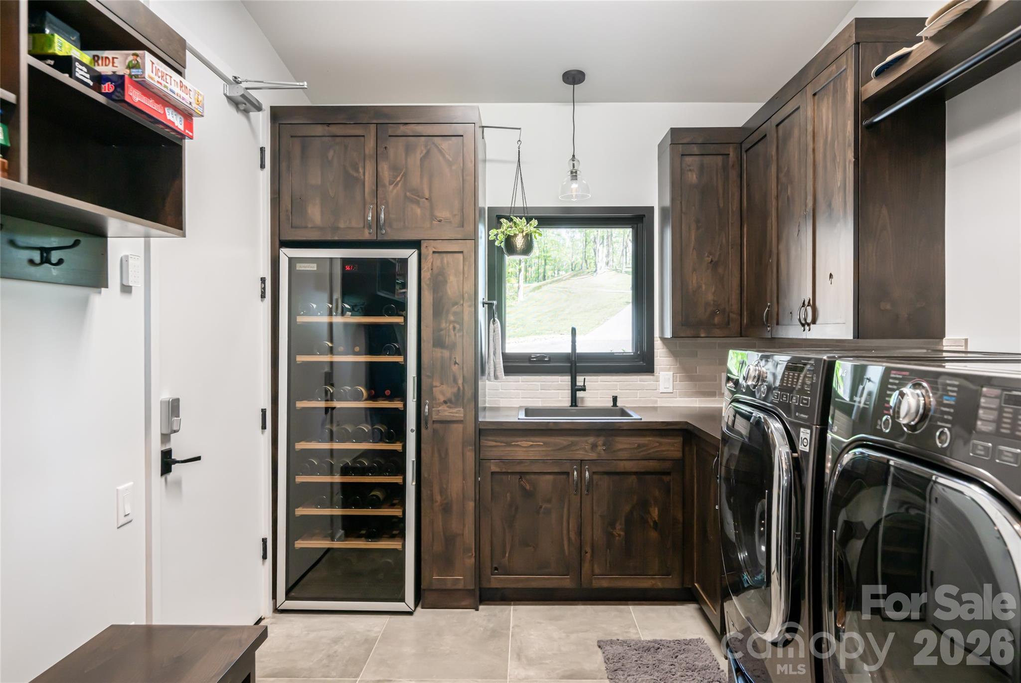 Couch Mountain - Residential