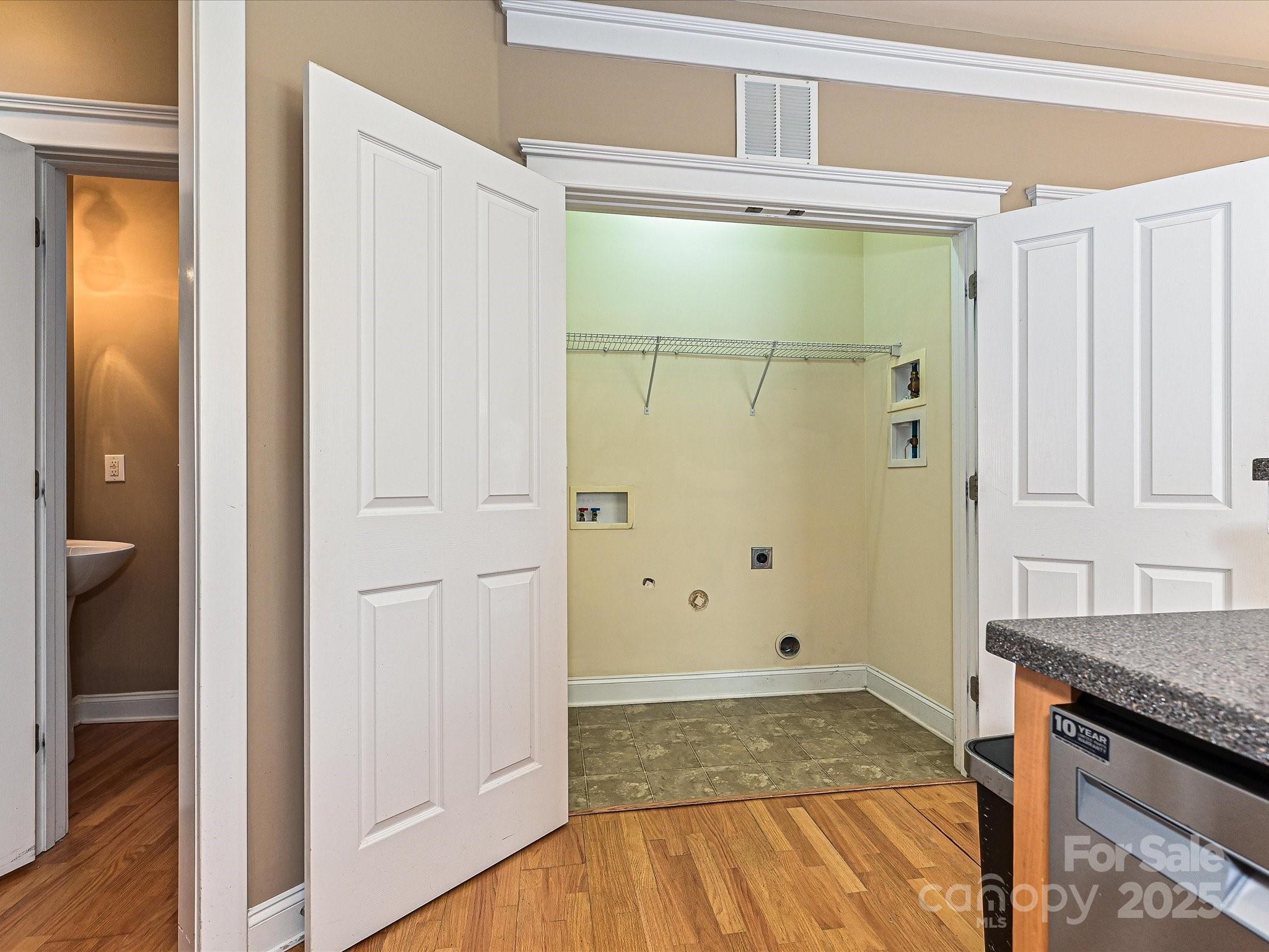 Old Stone Crossing - Residential