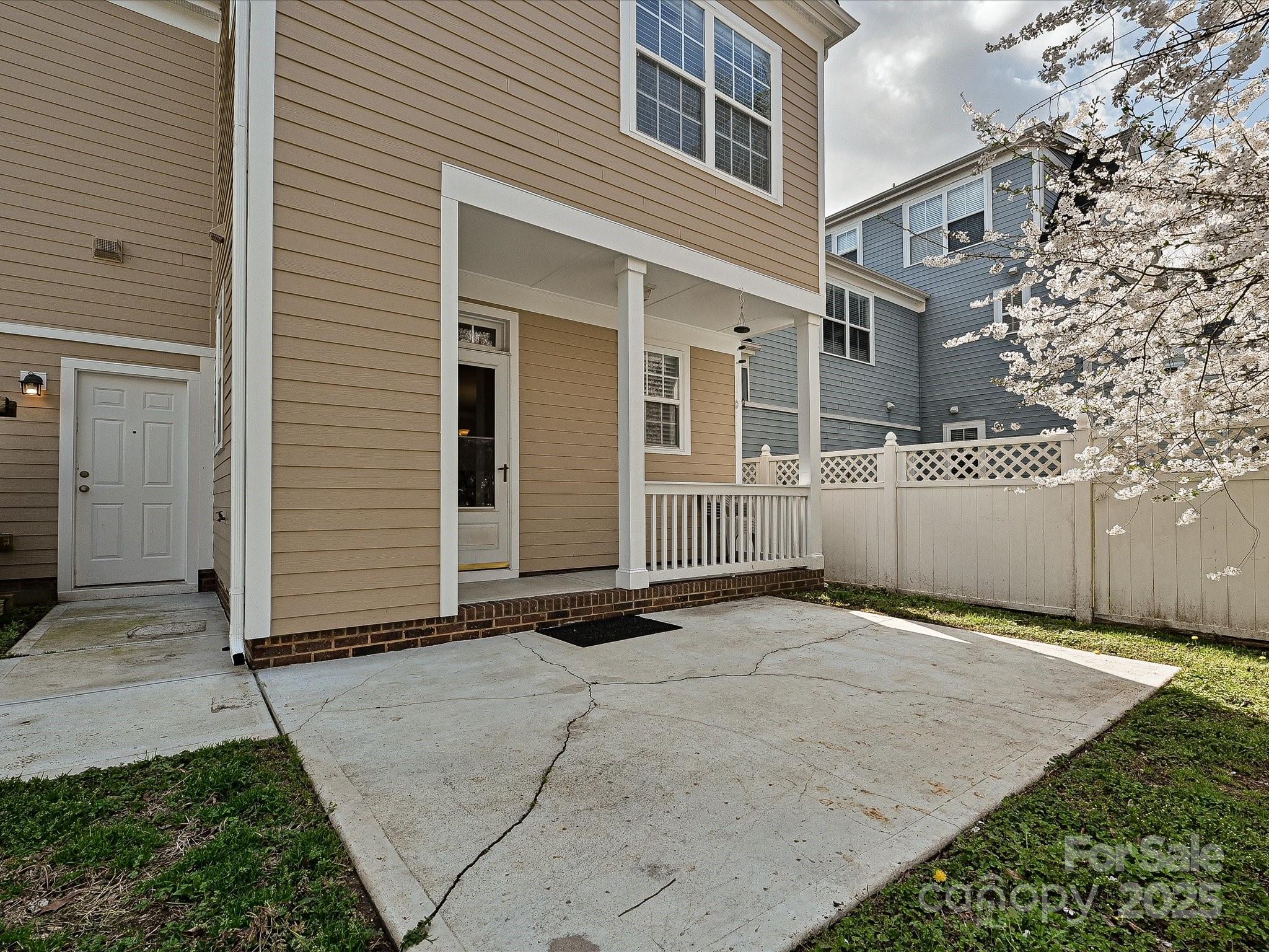 Old Stone Crossing - Residential