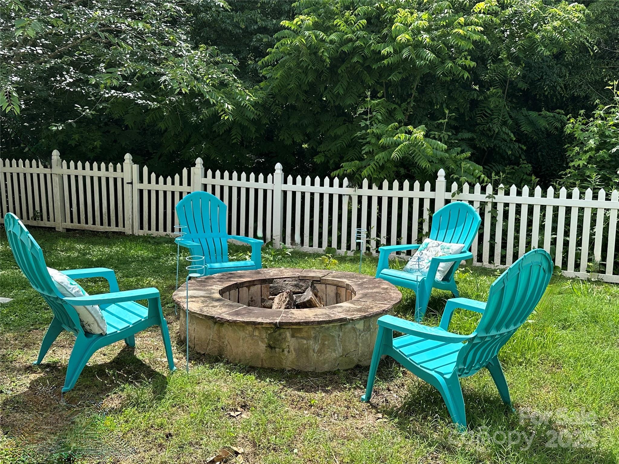 Old Stone Crossing - Residential