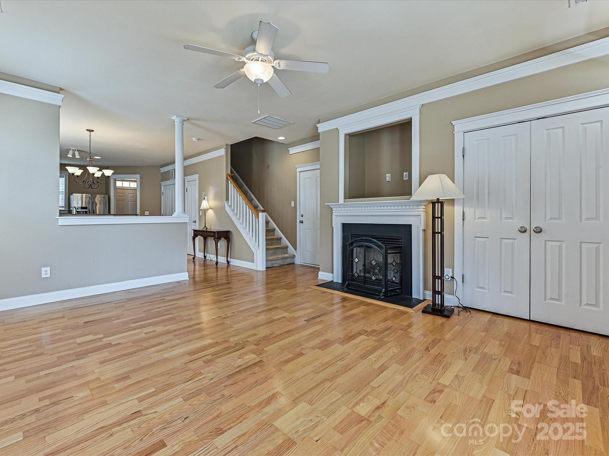 Old Stone Crossing - Residential