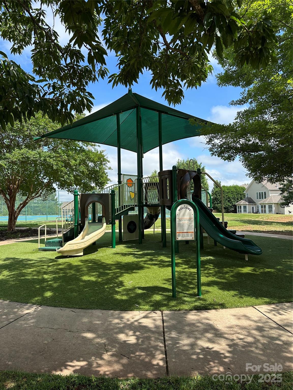 Old Stone Crossing - Residential