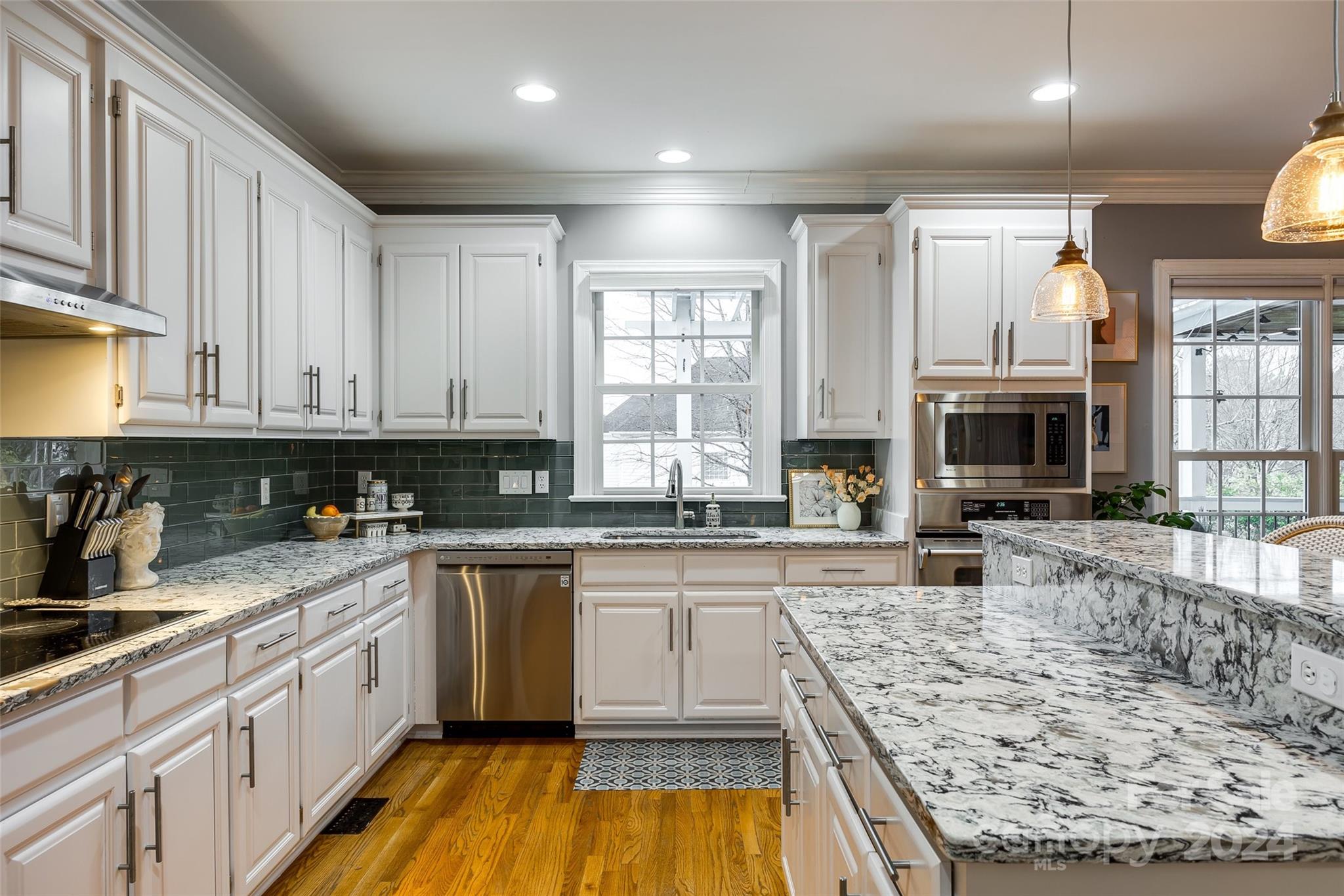 Lake Shore - Residential