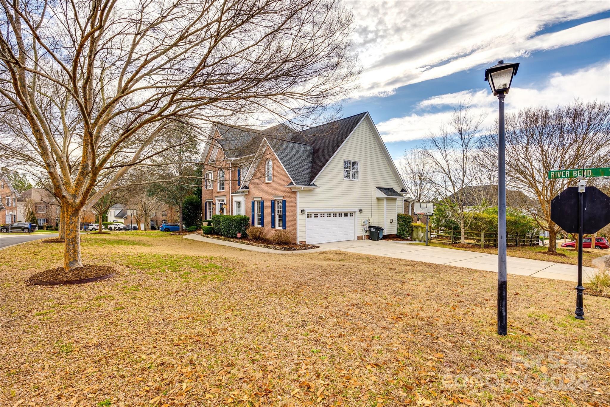 Lake Shore - Residential