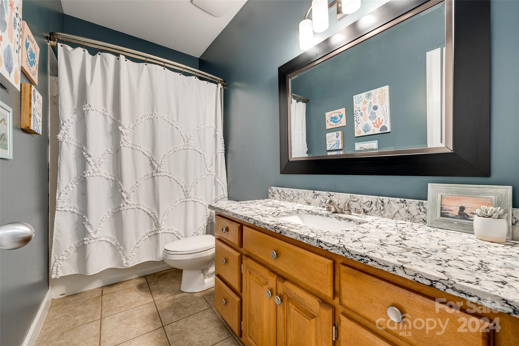 Lake Shore - Residential