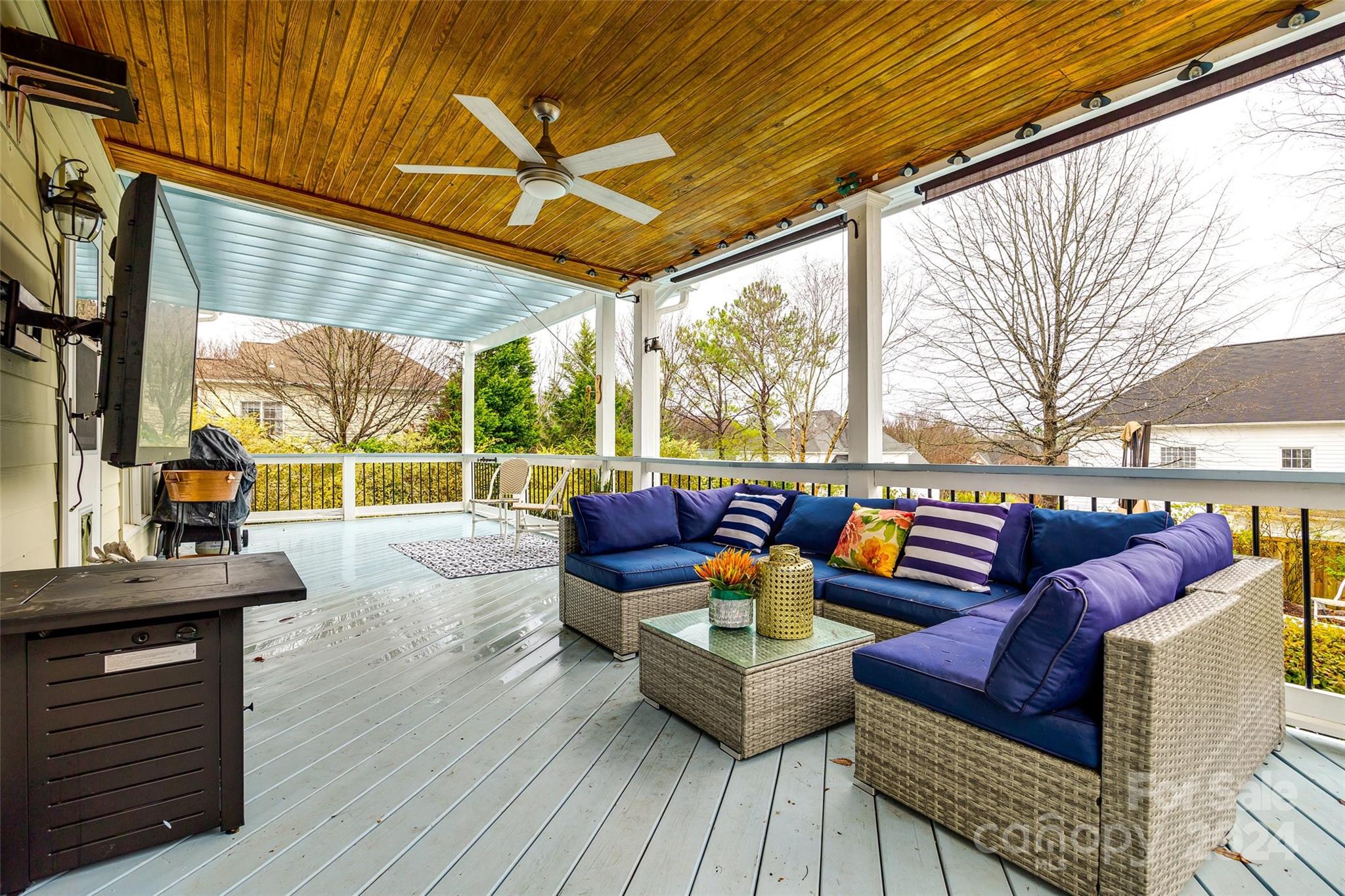 Lake Shore - Residential