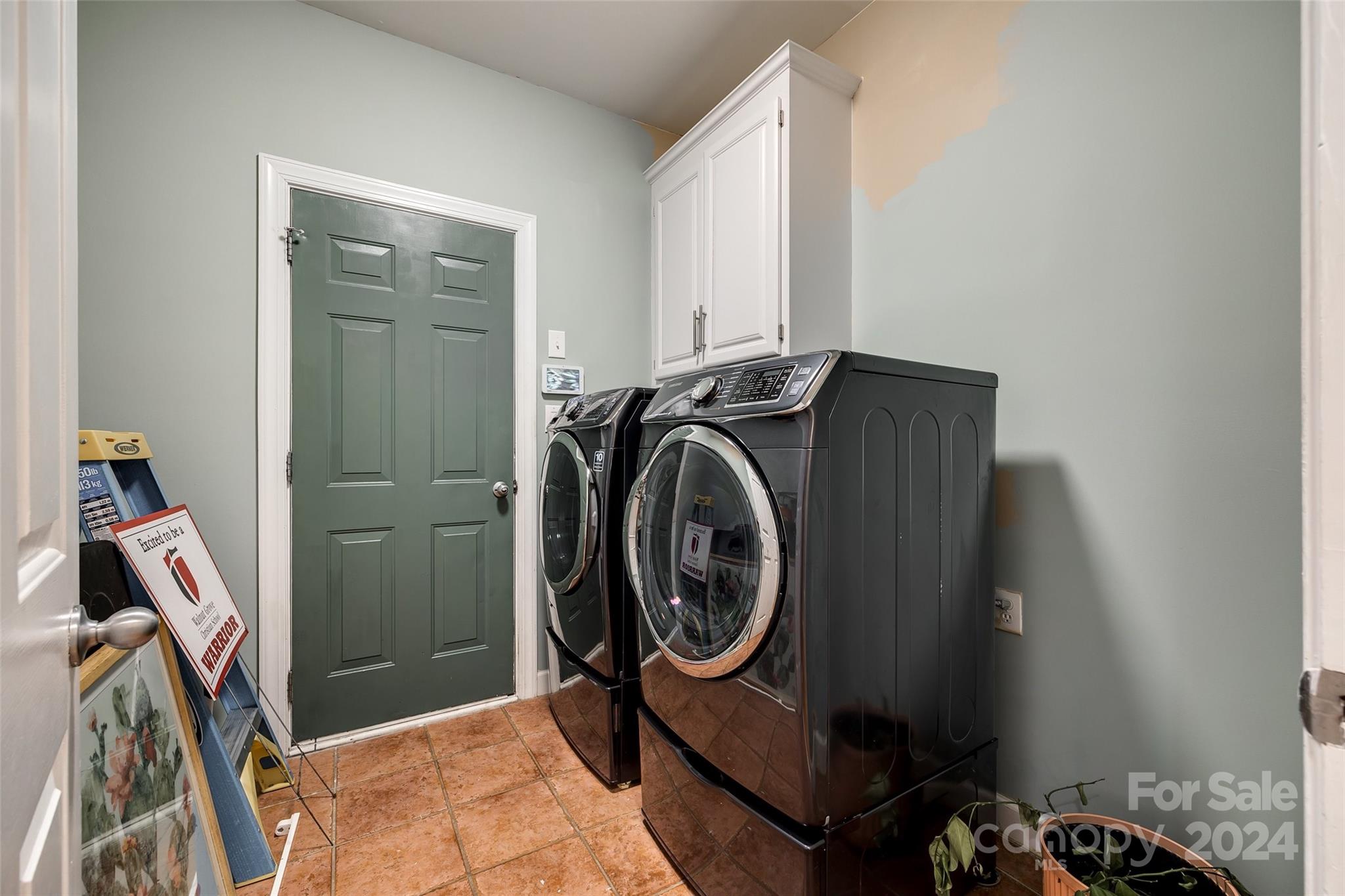 Lake Shore - Residential