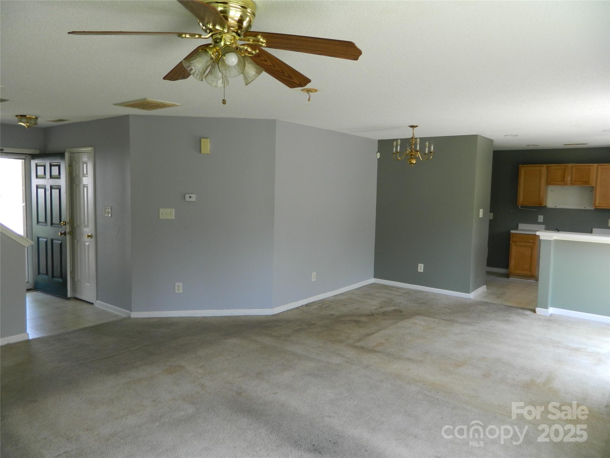 10516 Pickerel Lane