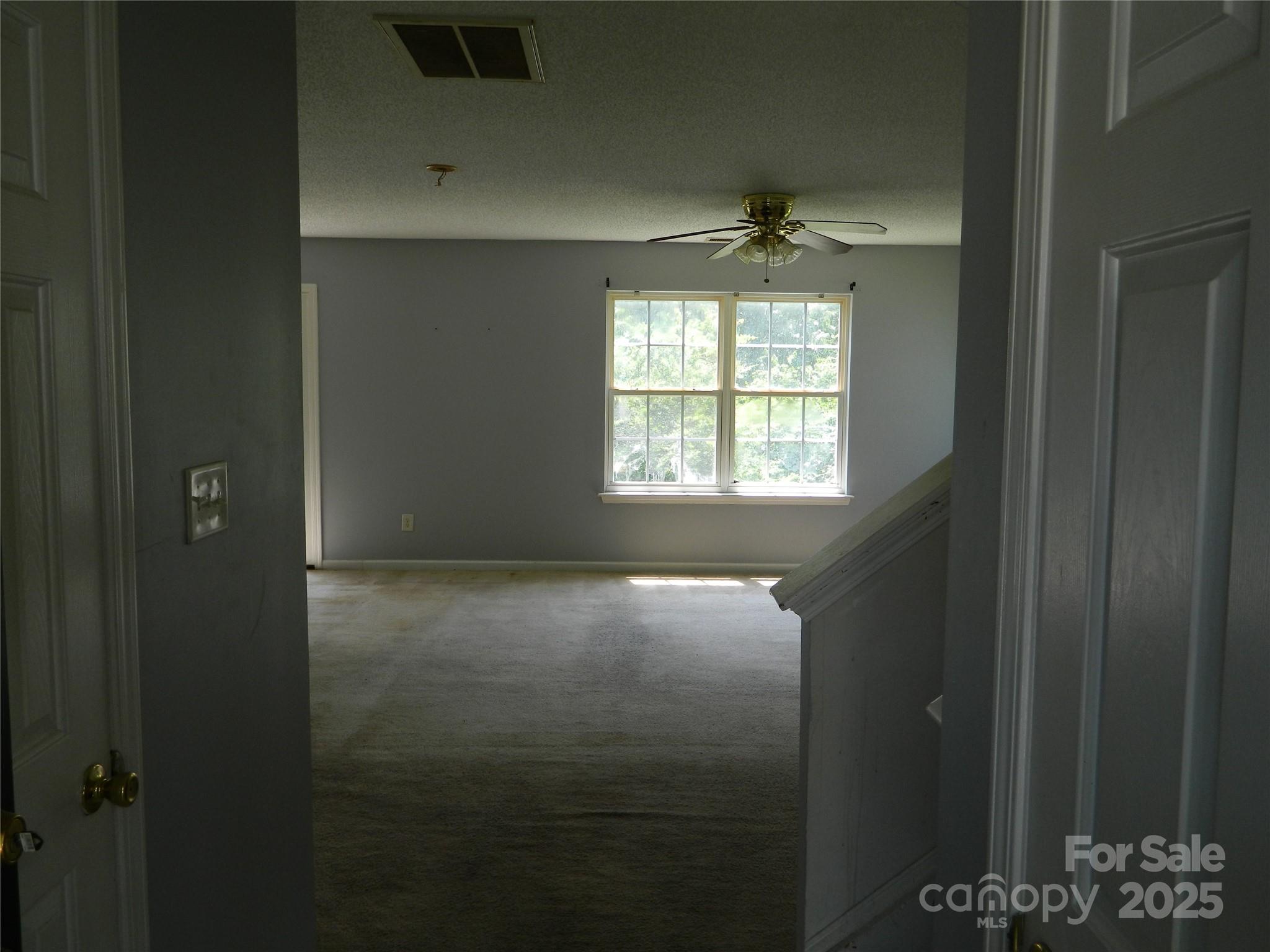 10516 Pickerel Lane