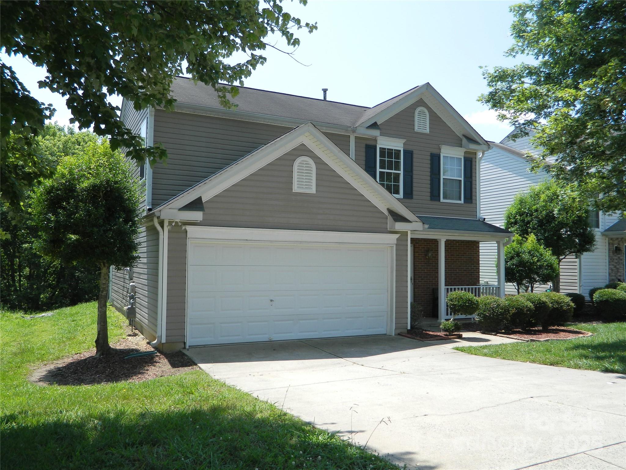 10516 Pickerel Lane