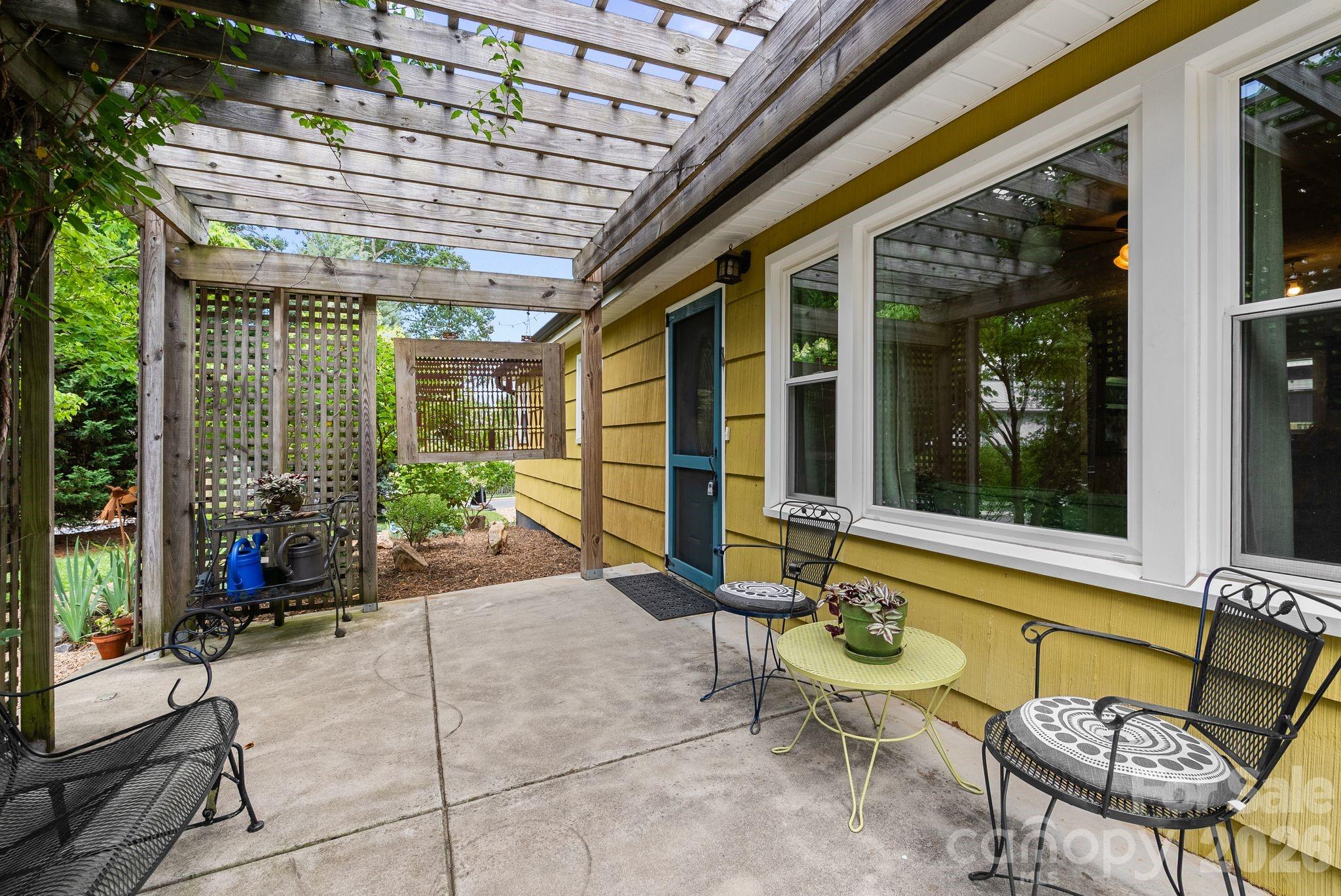 321 Sulphur Springs Road