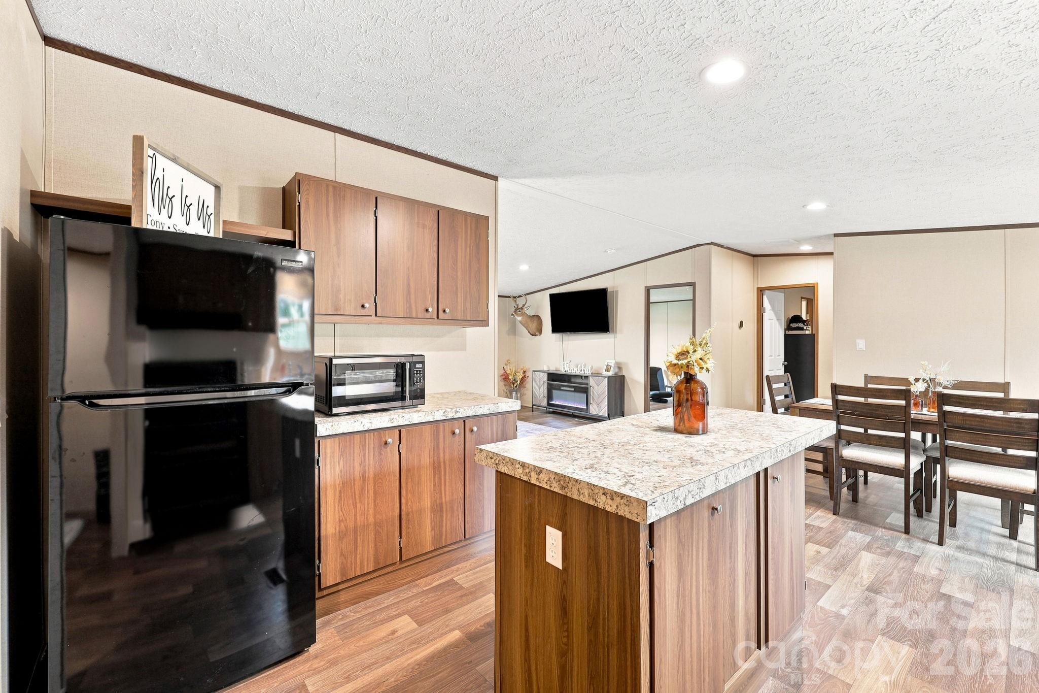 132 E View Drive