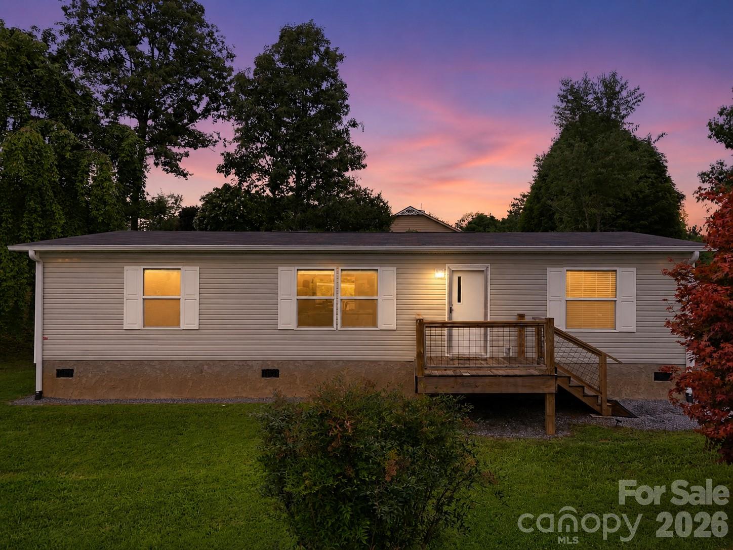 132 E View Drive, Mars Hill, NC, 28754