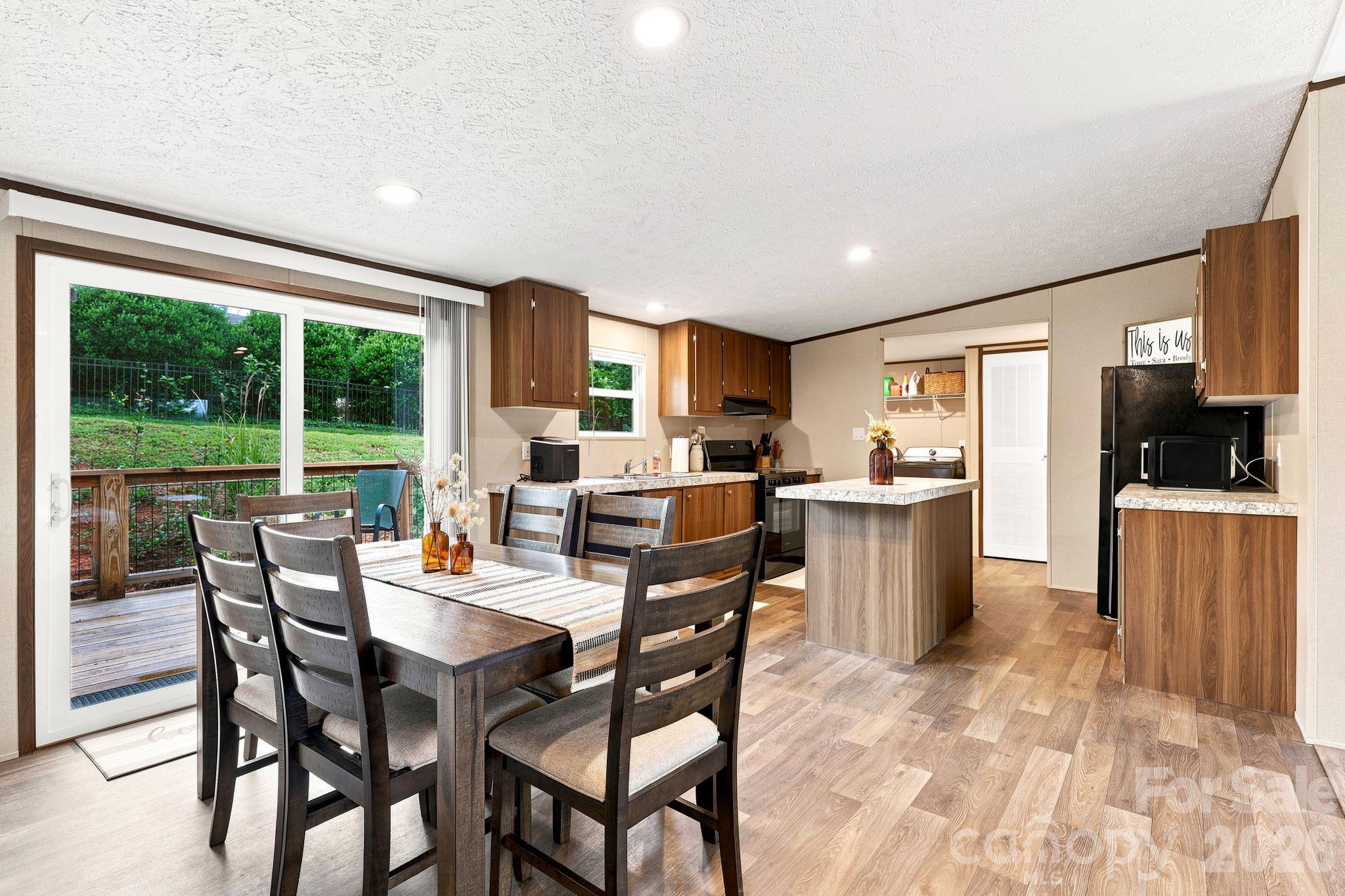 132 E View Drive
