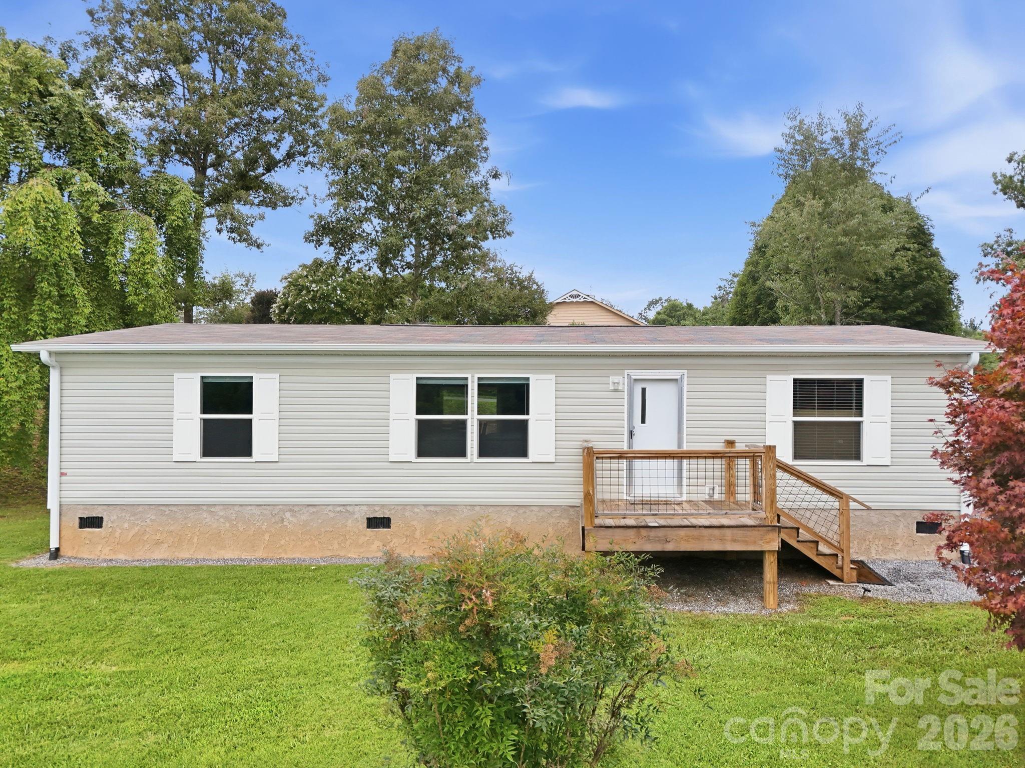 132 E View Drive