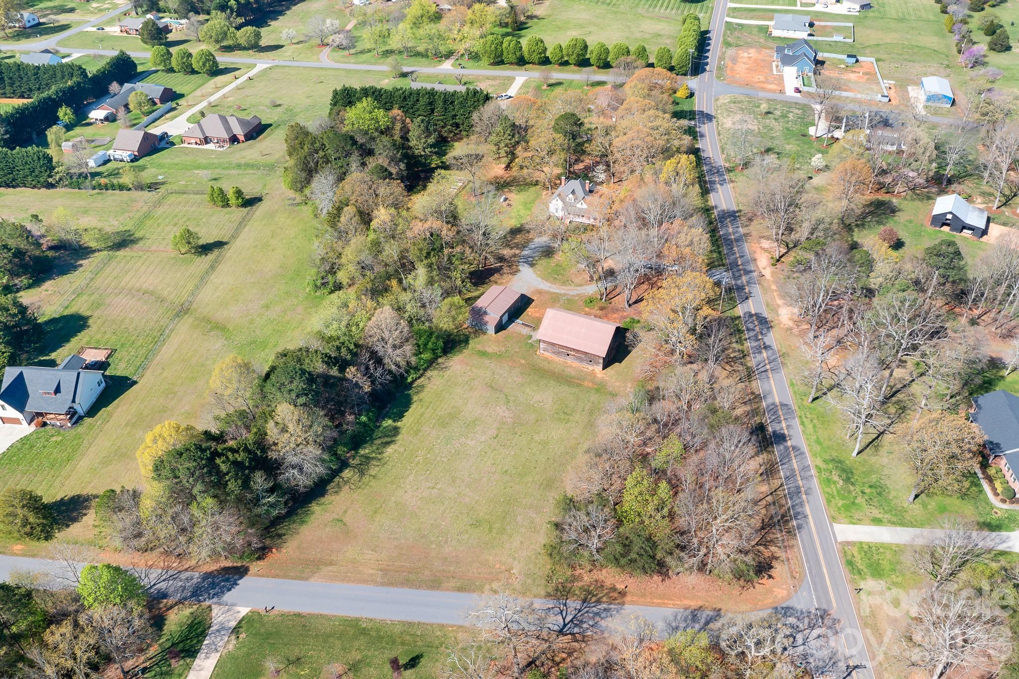 Larkin Sloan Estates - Farm