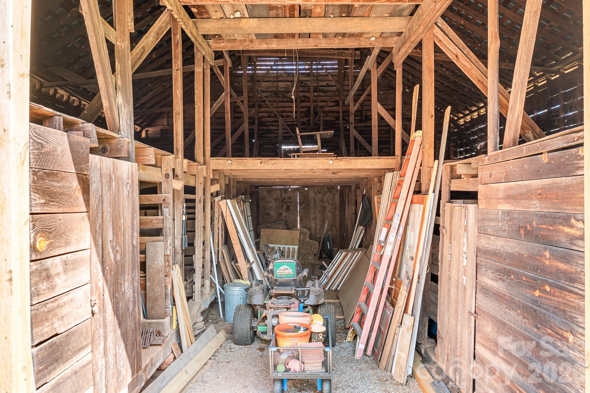 Larkin Sloan Estates - Farm