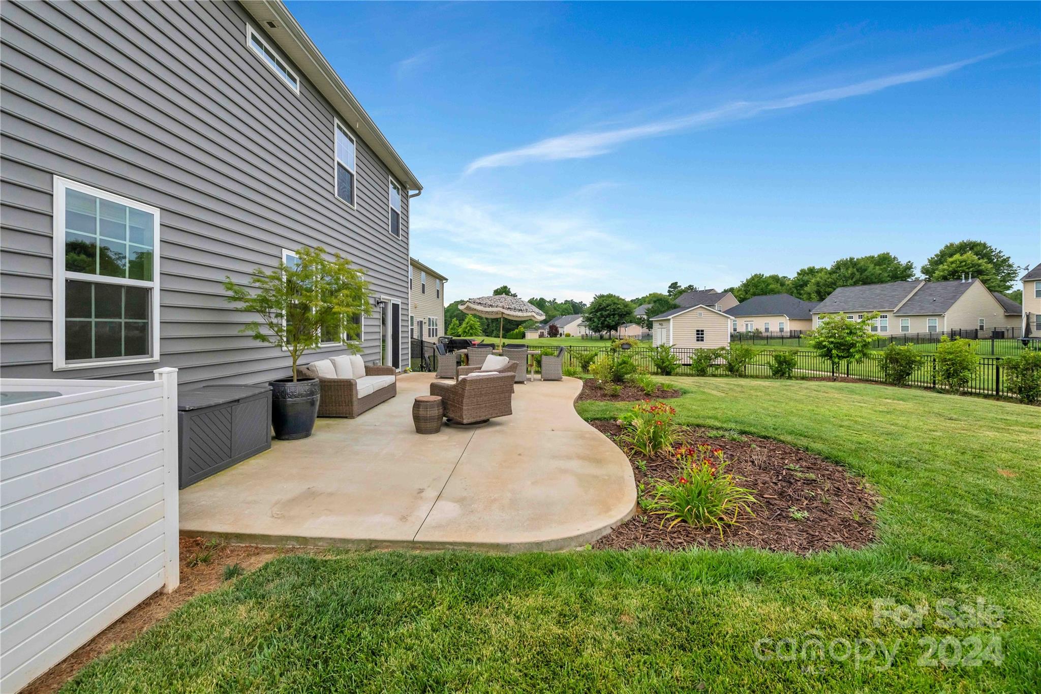 Bethesda Oaks - Residential