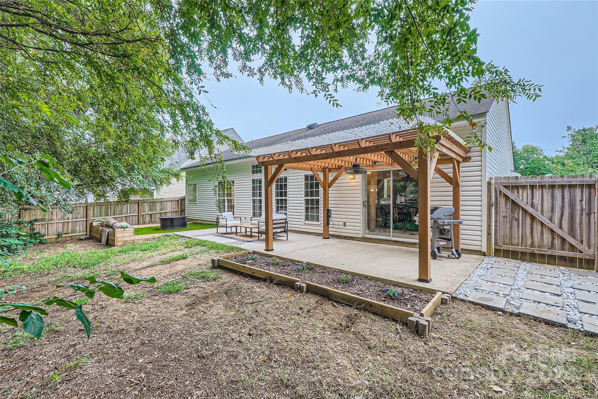 Hollythorn - Residential