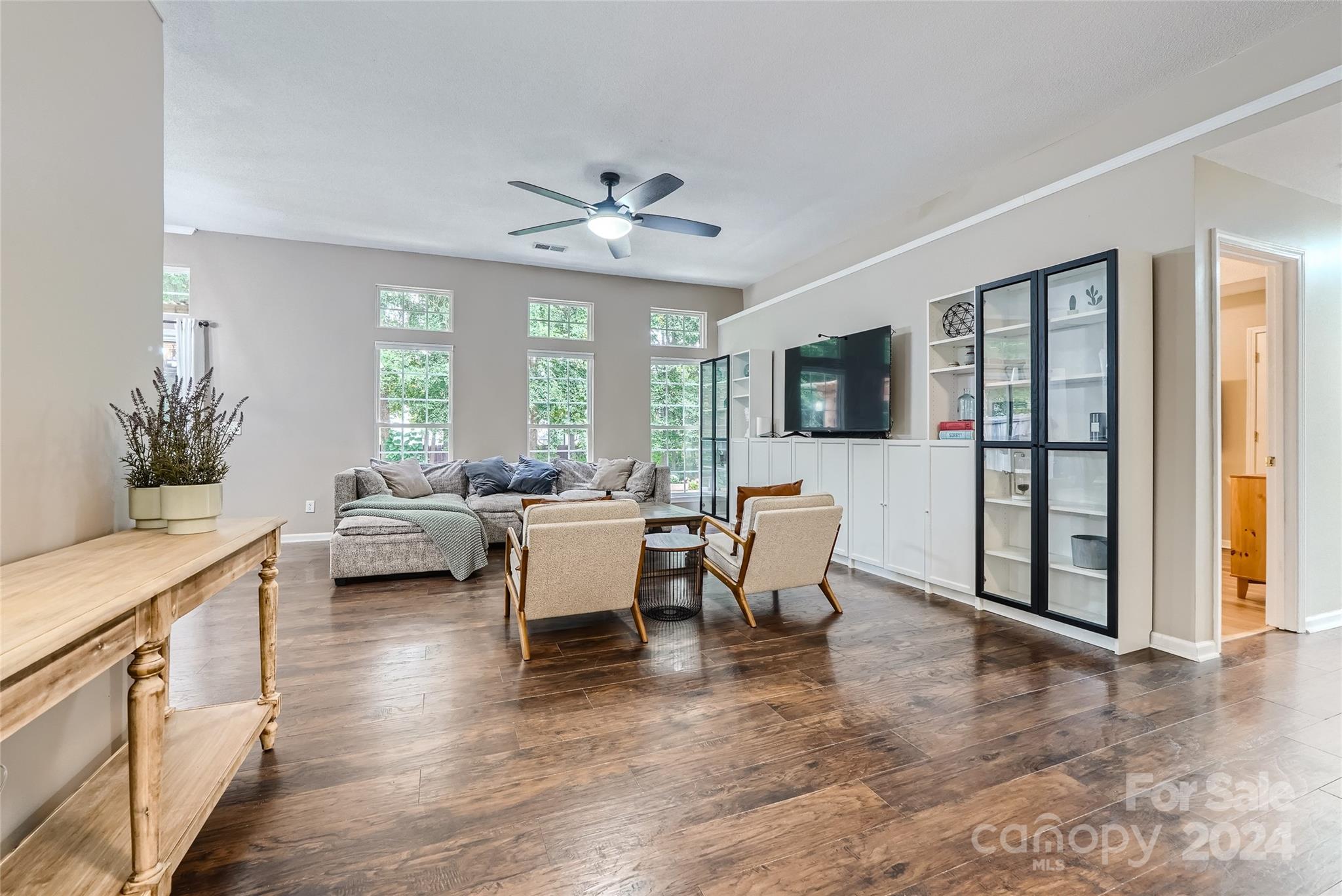 Hollythorn - Residential