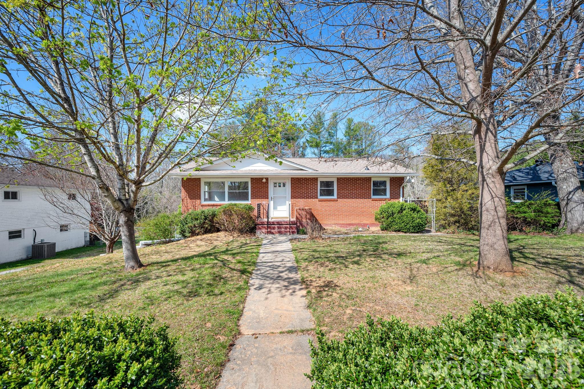 Haw Creek - Residential