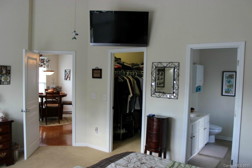 Ridge Pointe - Residential